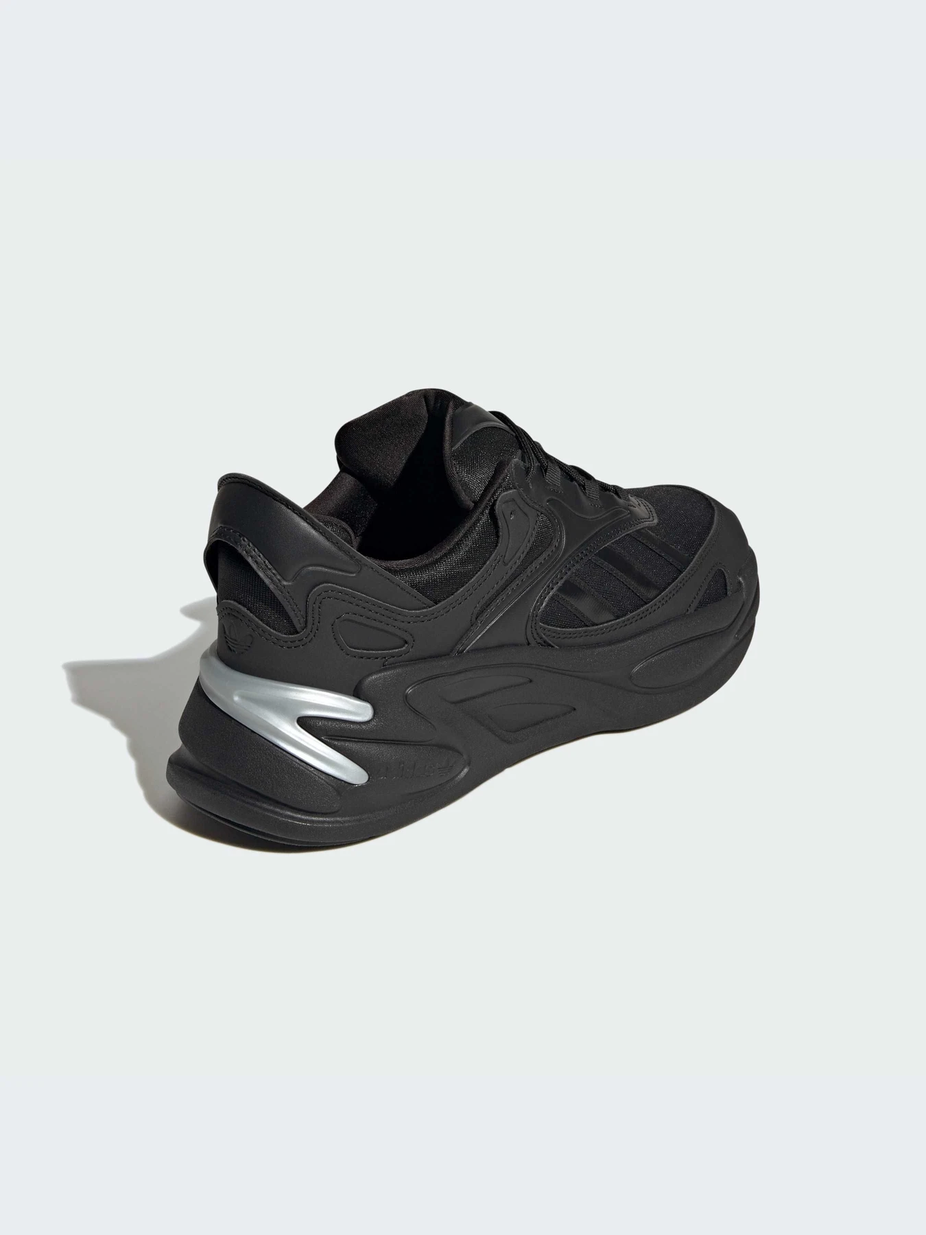 Кроссовки Adidas Ozweego модель IE2023-KZ Кроссовки Adidas Ozweego модель IE2023-KZ Фото