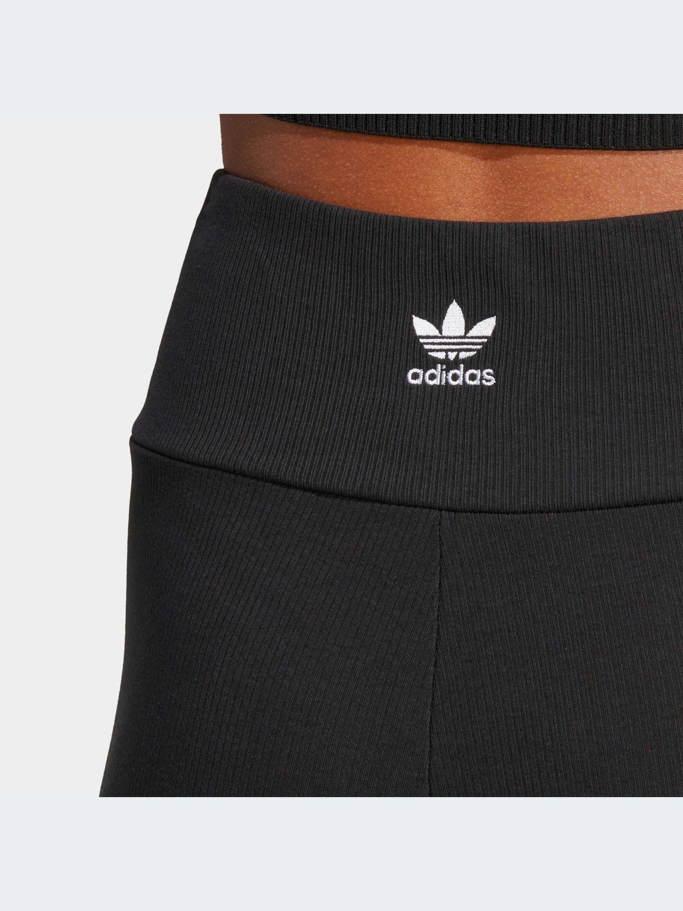 Шорты Adidas модель HZ7261-KZ Шорты Adidas модель HZ7261-KZ Фото