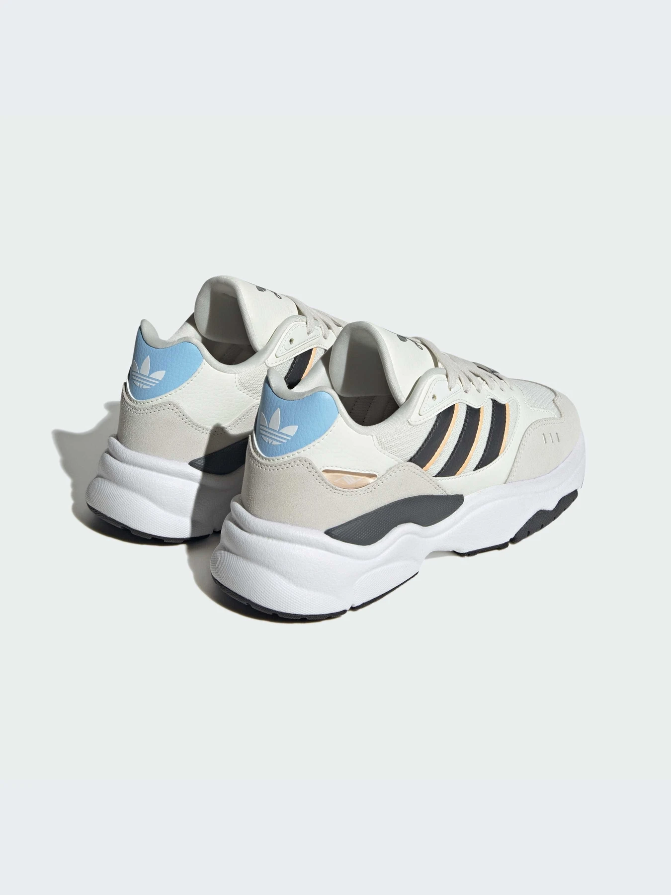 Кроссовки Adidas Retropy модель IE7080-KZ Кроссовки Adidas Retropy модель IE7080-KZ Фото