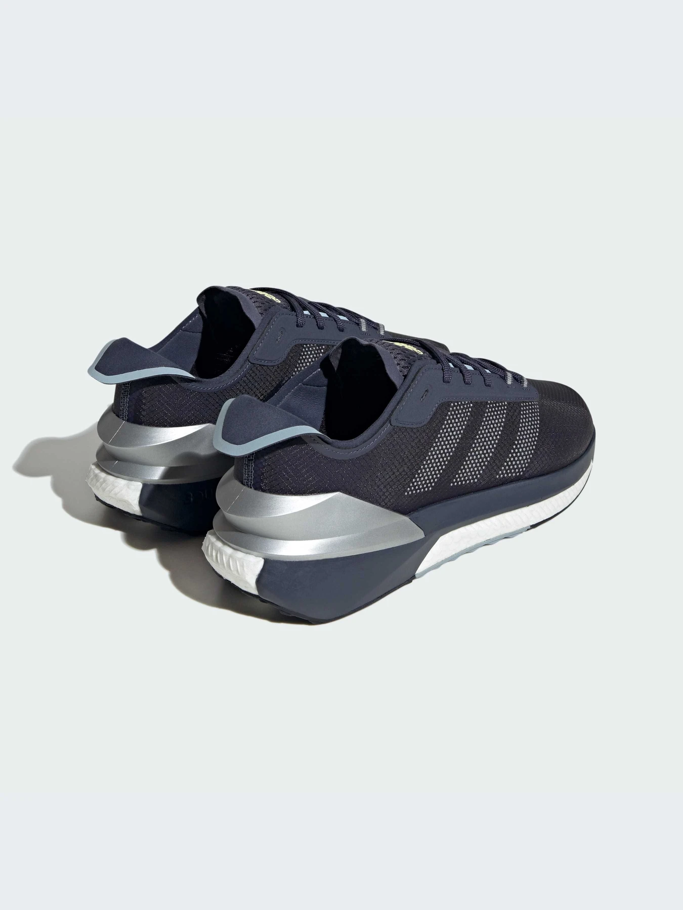 Кроссовки Adidas AVRYN модель IG2352-KZ Кроссовки Adidas AVRYN модель IG2352-KZ Фото