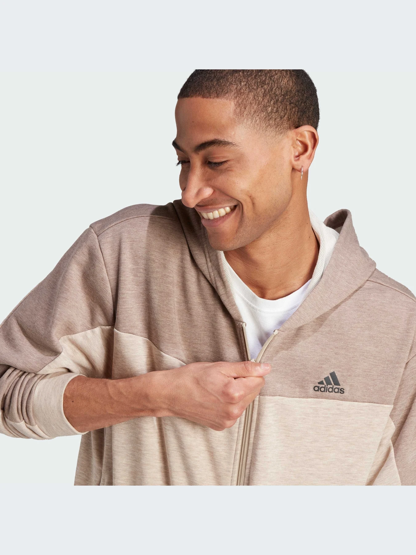Худи и свитшоты Adidas модель IB6147-KZ Худи и свитшоты Adidas модель IB6147-KZ Фото