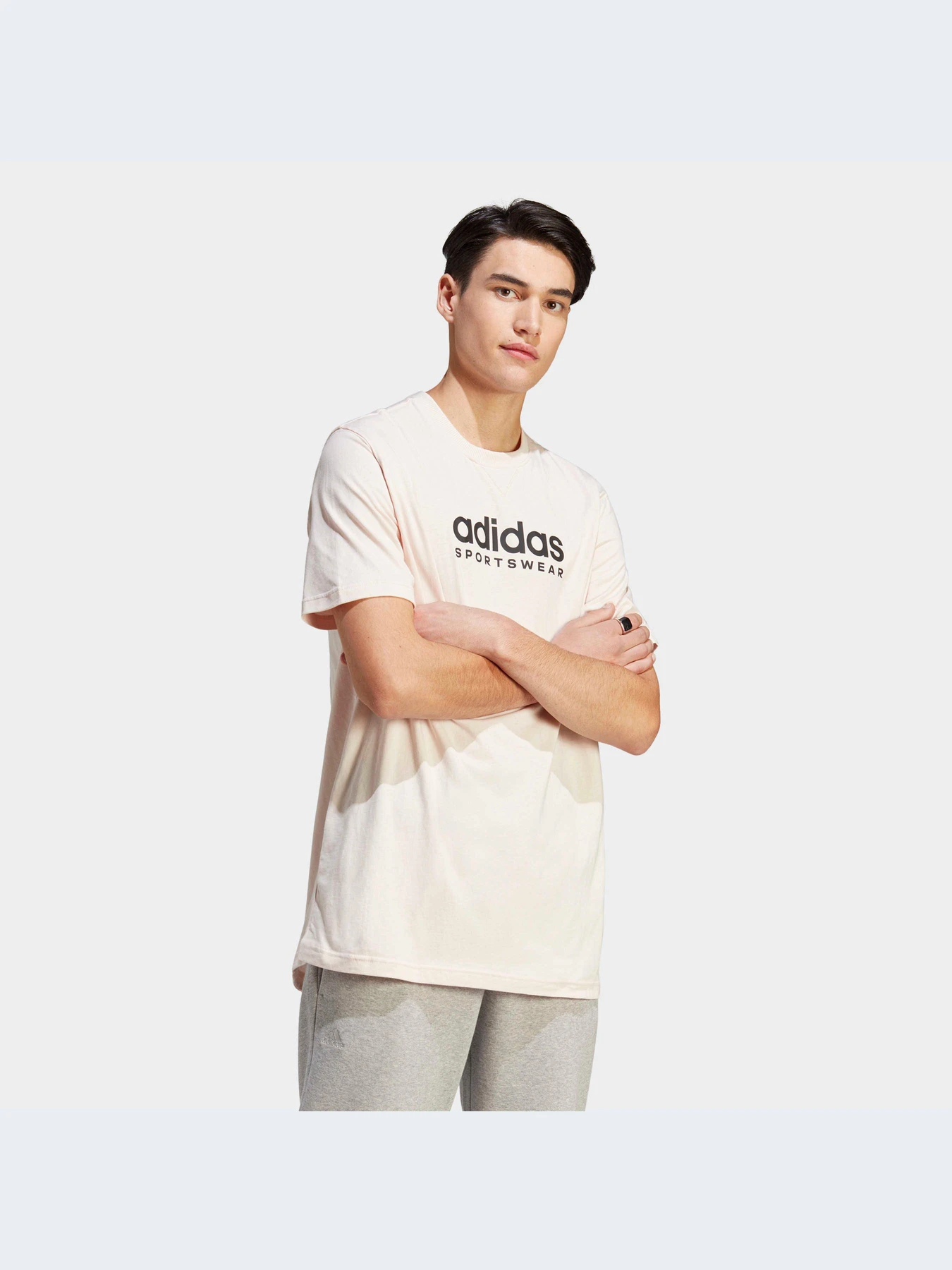 Футболки и поло Adidas Graphics модель IC9810-KZ Футболки и поло Adidas Graphics модель IC9810-KZ Фото