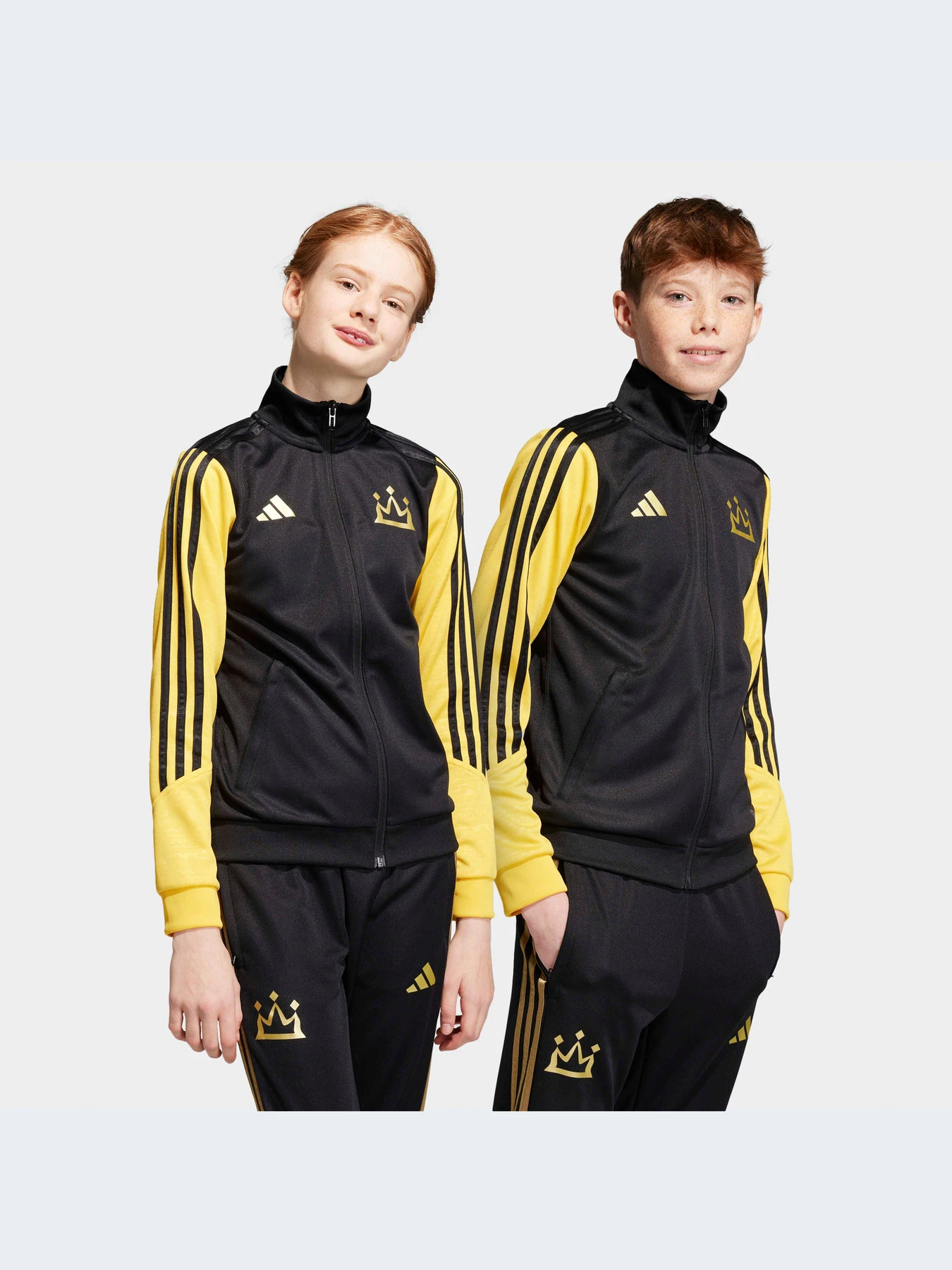 Худи и свитшоты Adidas модель HR8840-KZ Худи и свитшоты Adidas модель HR8840-KZ Фото