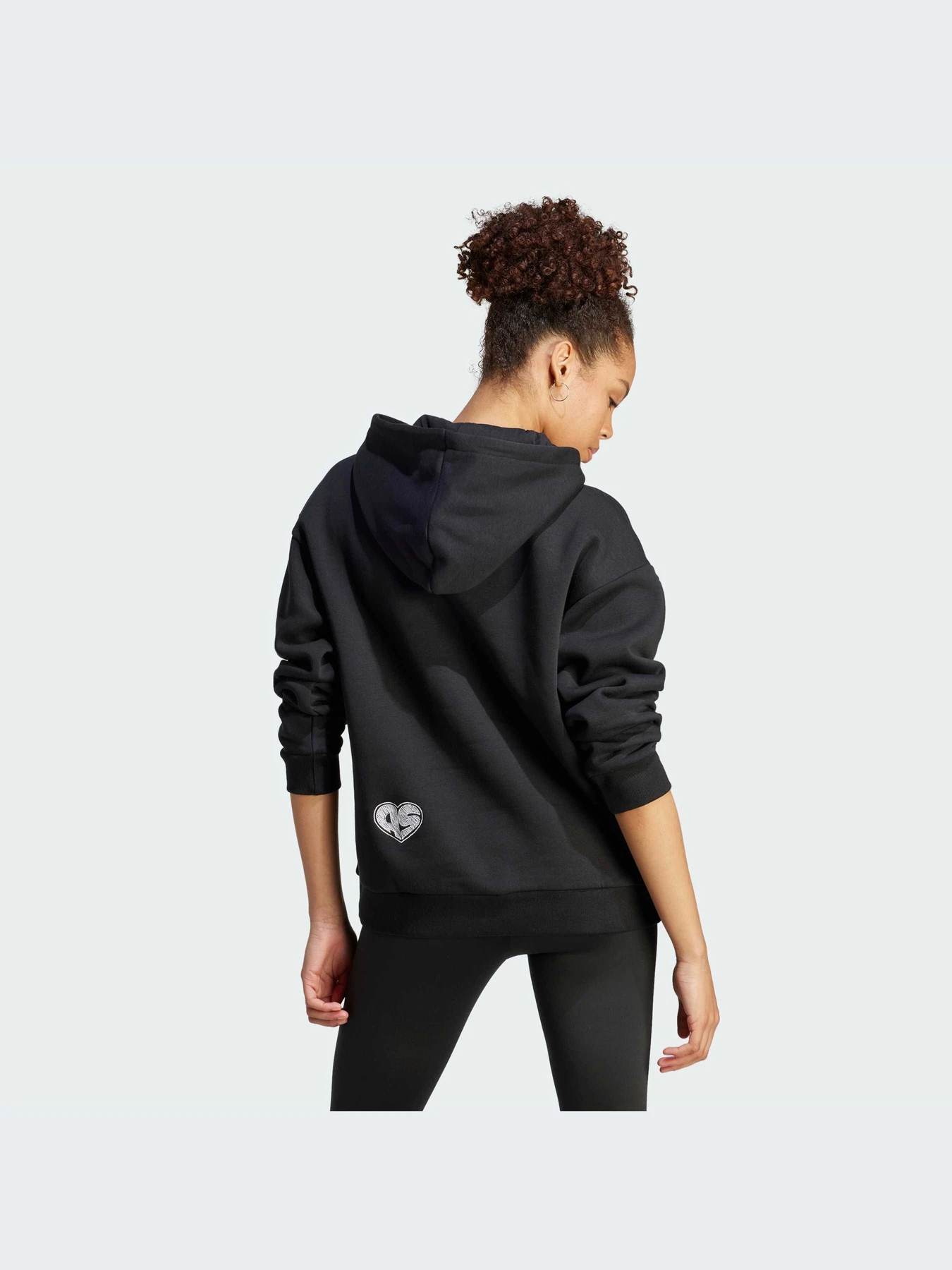 Худи и свитшоты Adidas модель IJ8740-KZ Худи и свитшоты Adidas модель IJ8740-KZ Фото