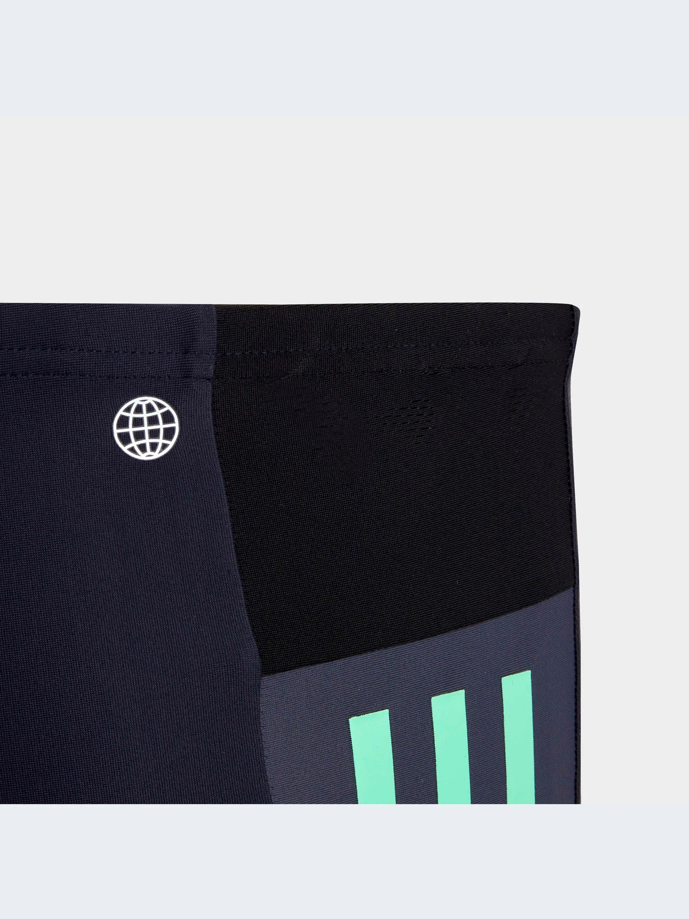Одежда для пляжа Adidas модель IC4732-KZ Одежда для пляжа Adidas модель IC4732-KZ Фото
