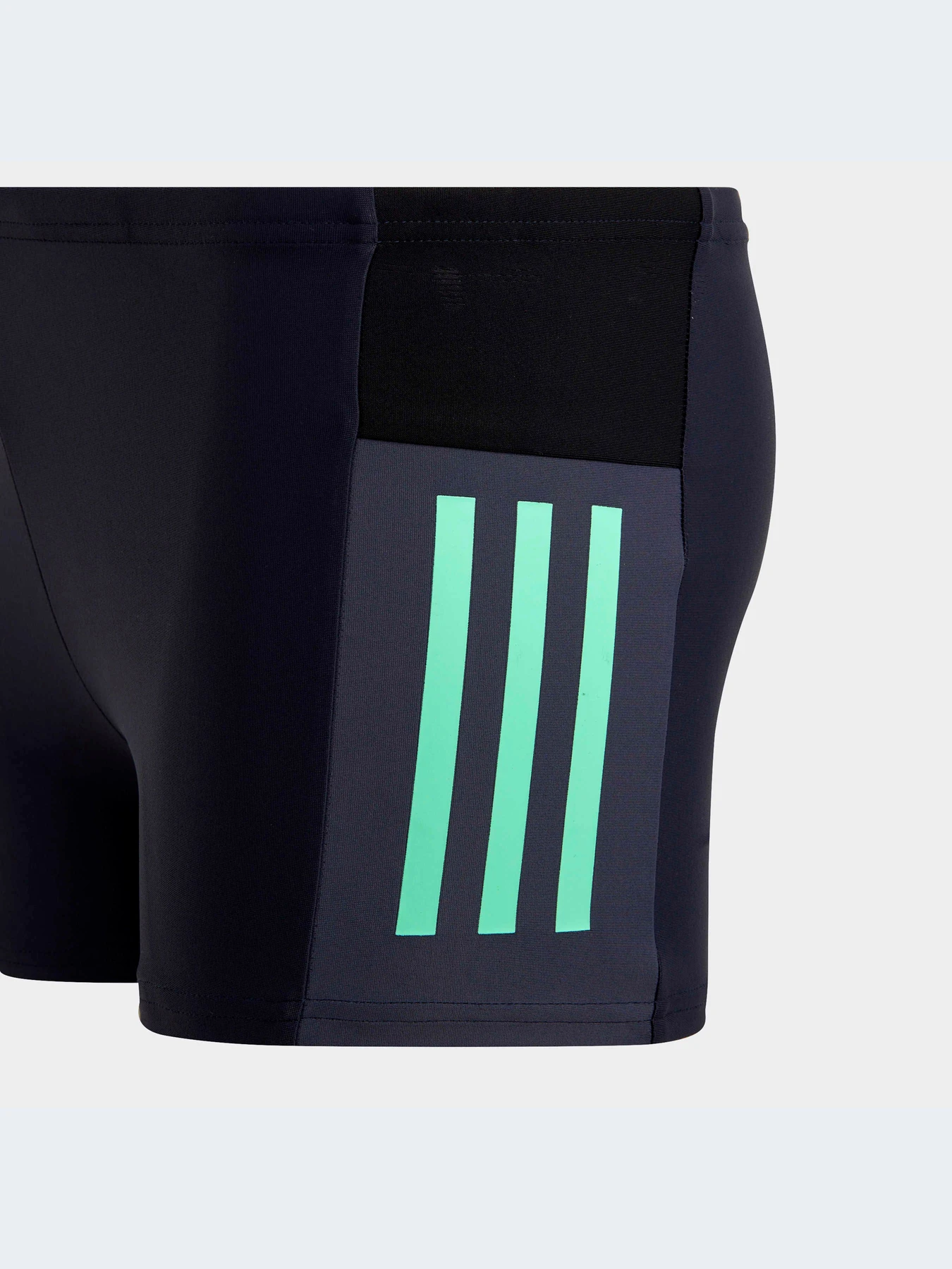 Одежда для пляжа Adidas модель IC4732-KZ Одежда для пляжа Adidas модель IC4732-KZ Фото