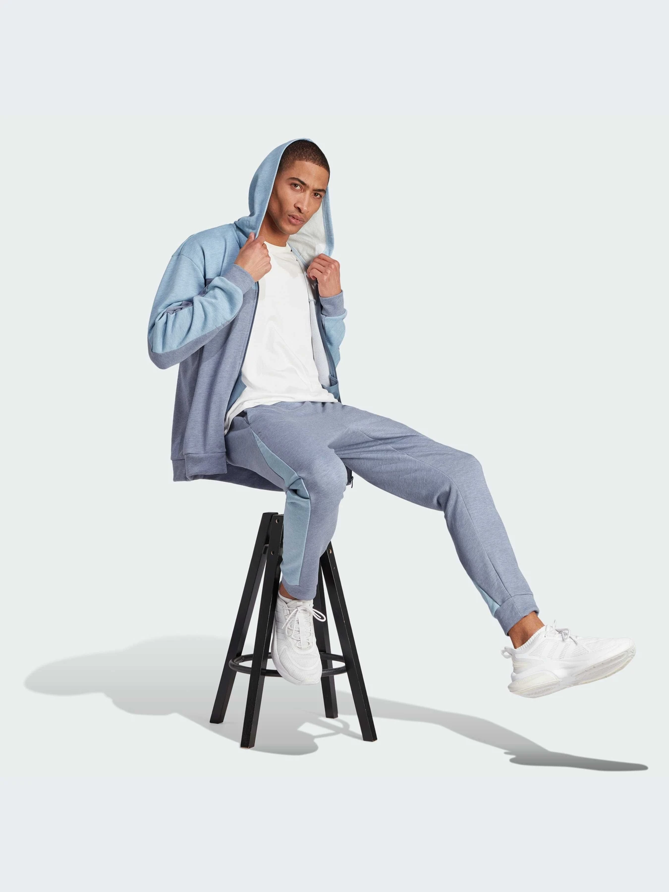 Худи и свитшоты Adidas модель IJ8978-KZ Худи и свитшоты Adidas модель IJ8978-KZ Фото