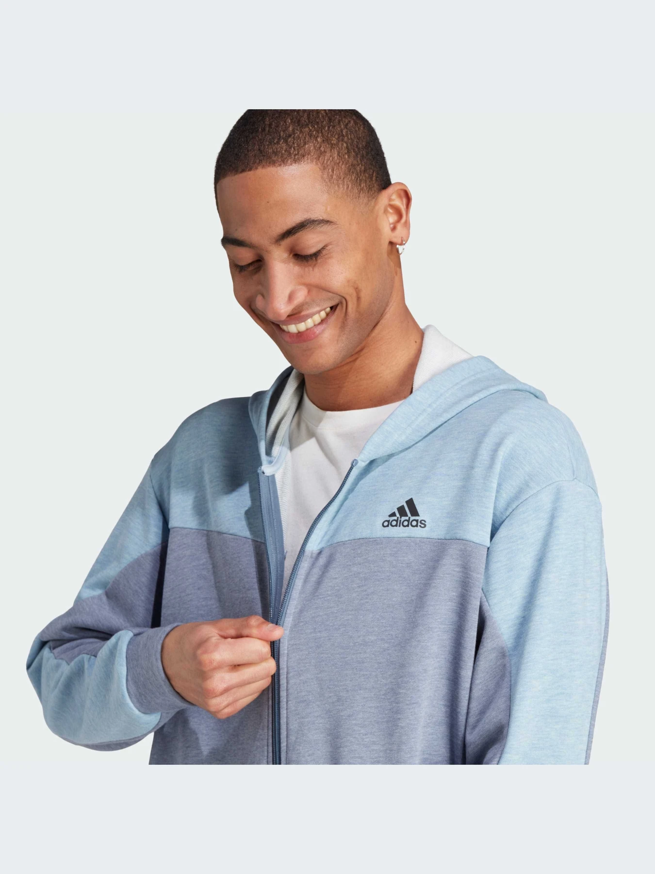 Худи и свитшоты Adidas модель IJ8978-KZ Худи и свитшоты Adidas модель IJ8978-KZ Фото