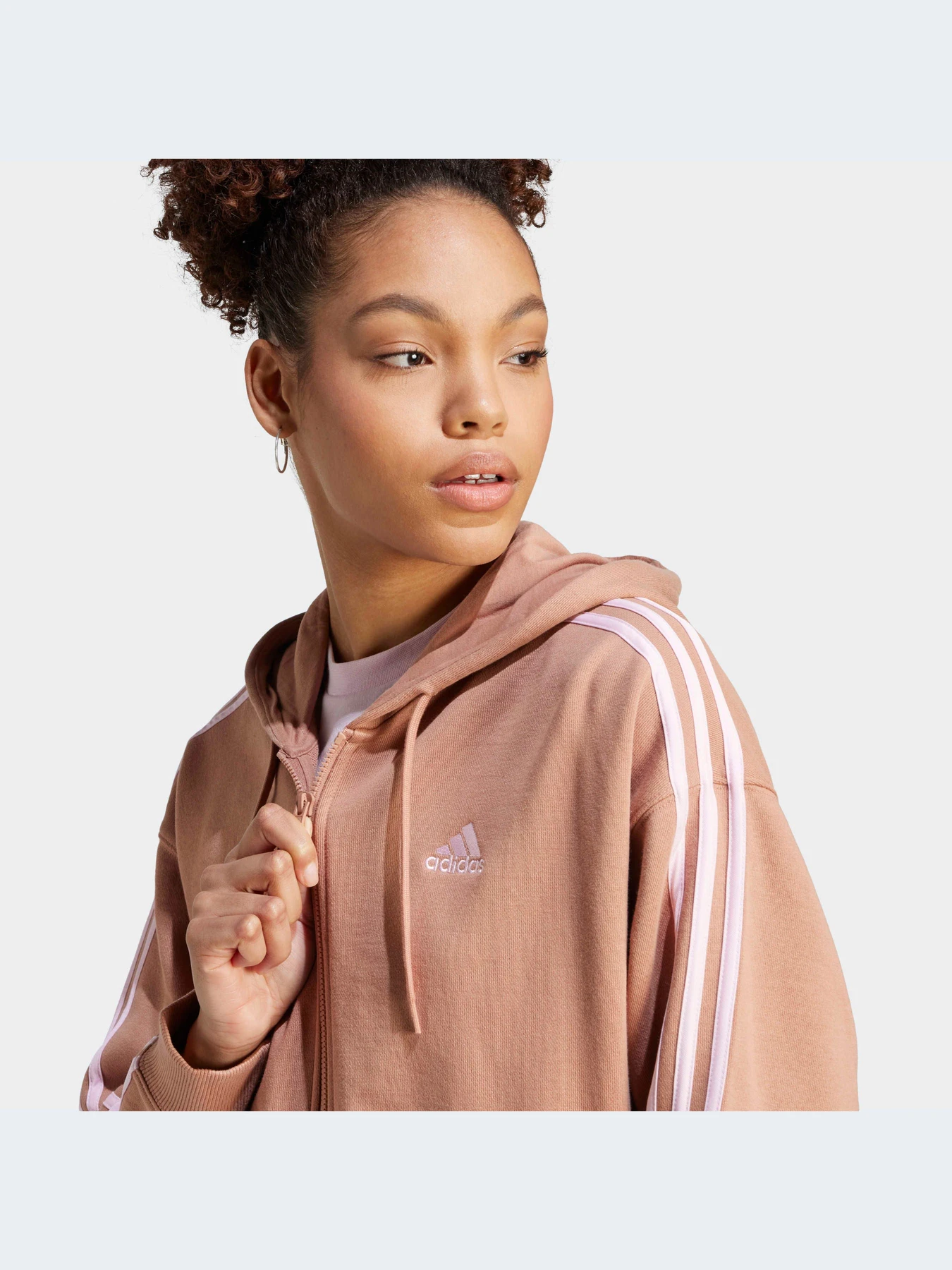 Худи и свитшоты Adidas модель IK8390-KZ Худи и свитшоты Adidas модель IK8390-KZ Фото