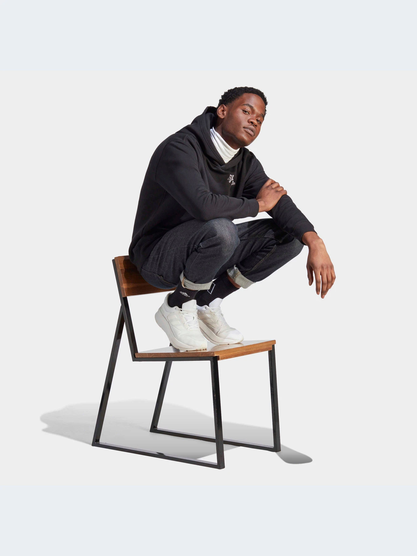 Худи и свитшоты Adidas модель HY1287-KZ Худи и свитшоты Adidas модель HY1287-KZ Фото
