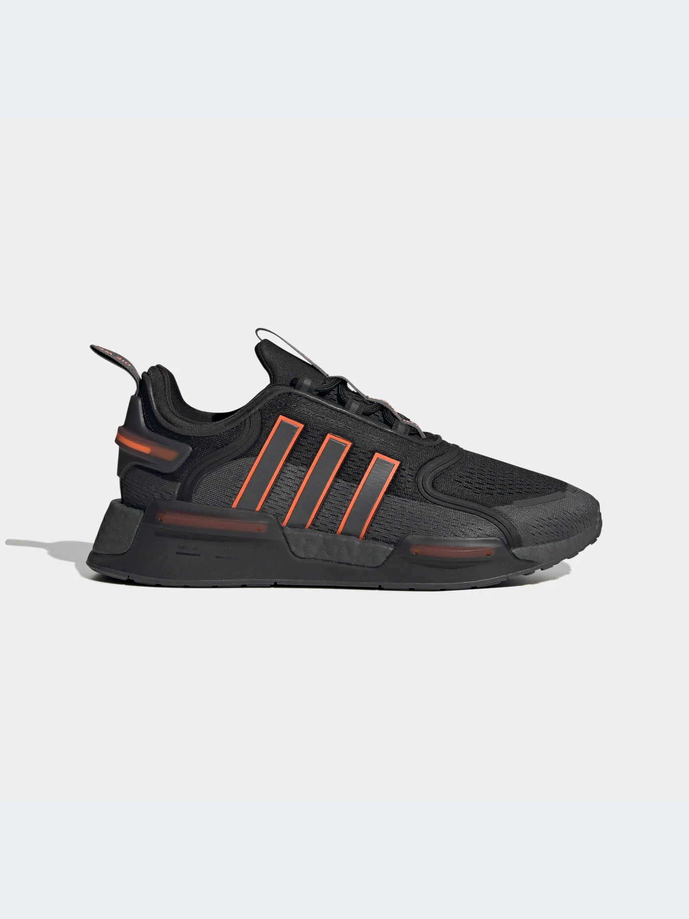 Кроссовки Adidas NMD модель FZ6497-KZ Кроссовки Adidas NMD модель FZ6497-KZ Фото