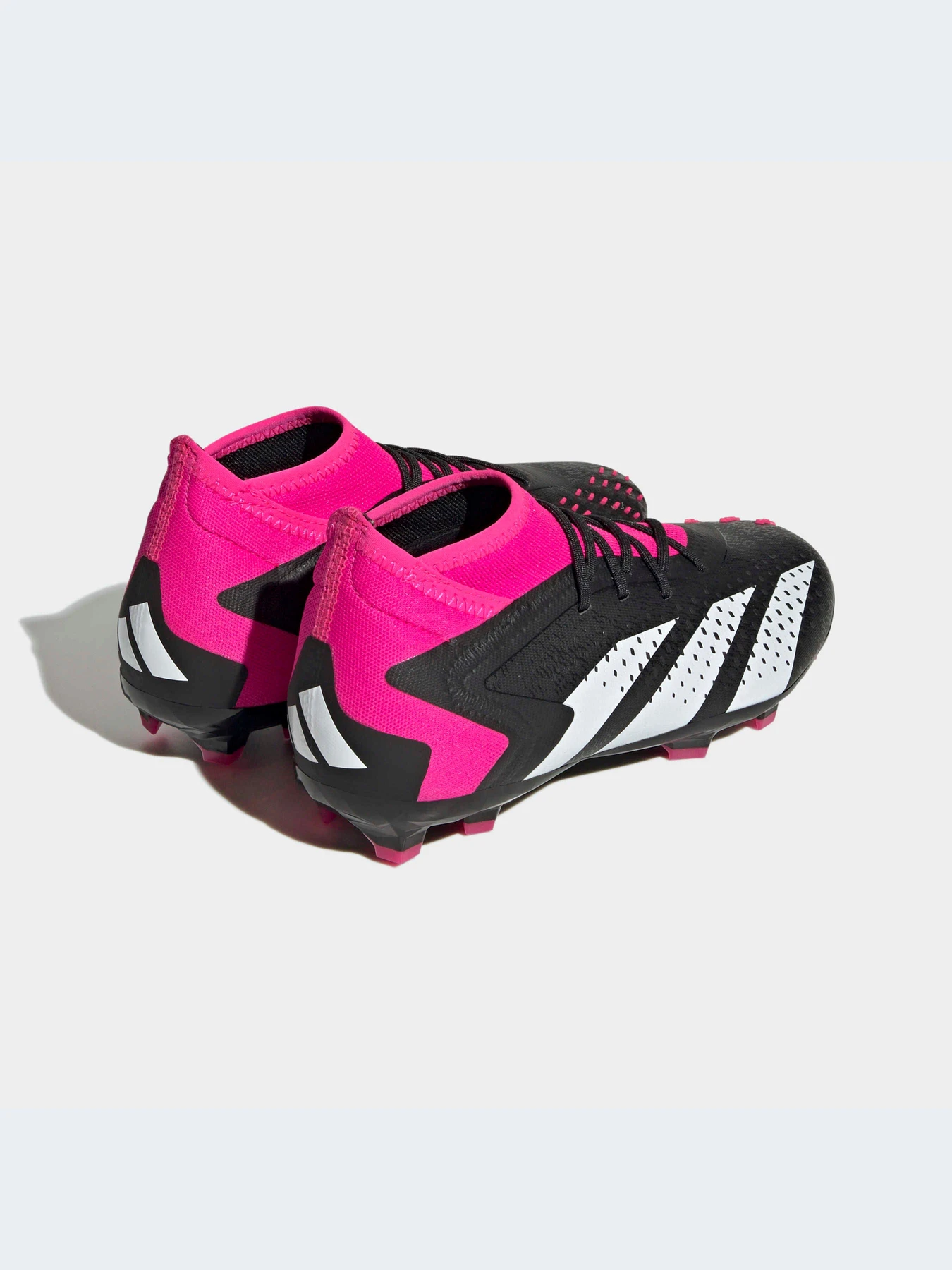 Кроссовки Adidas Predator модель GW4614-KZ Кроссовки Adidas Predator модель GW4614-KZ Фото