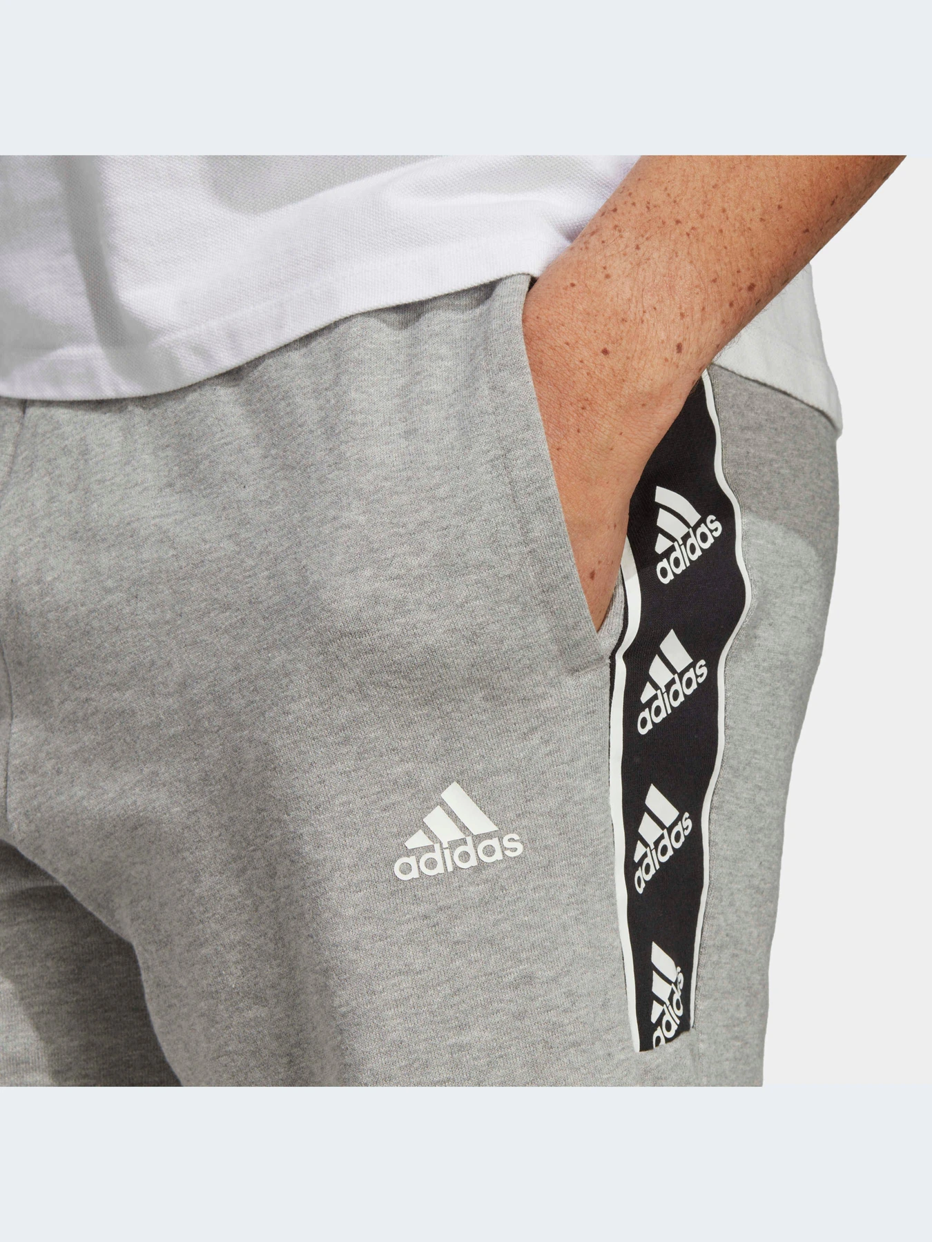 Шорты Adidas модель IC6820-KZ Шорты Adidas модель IC6820-KZ Фото