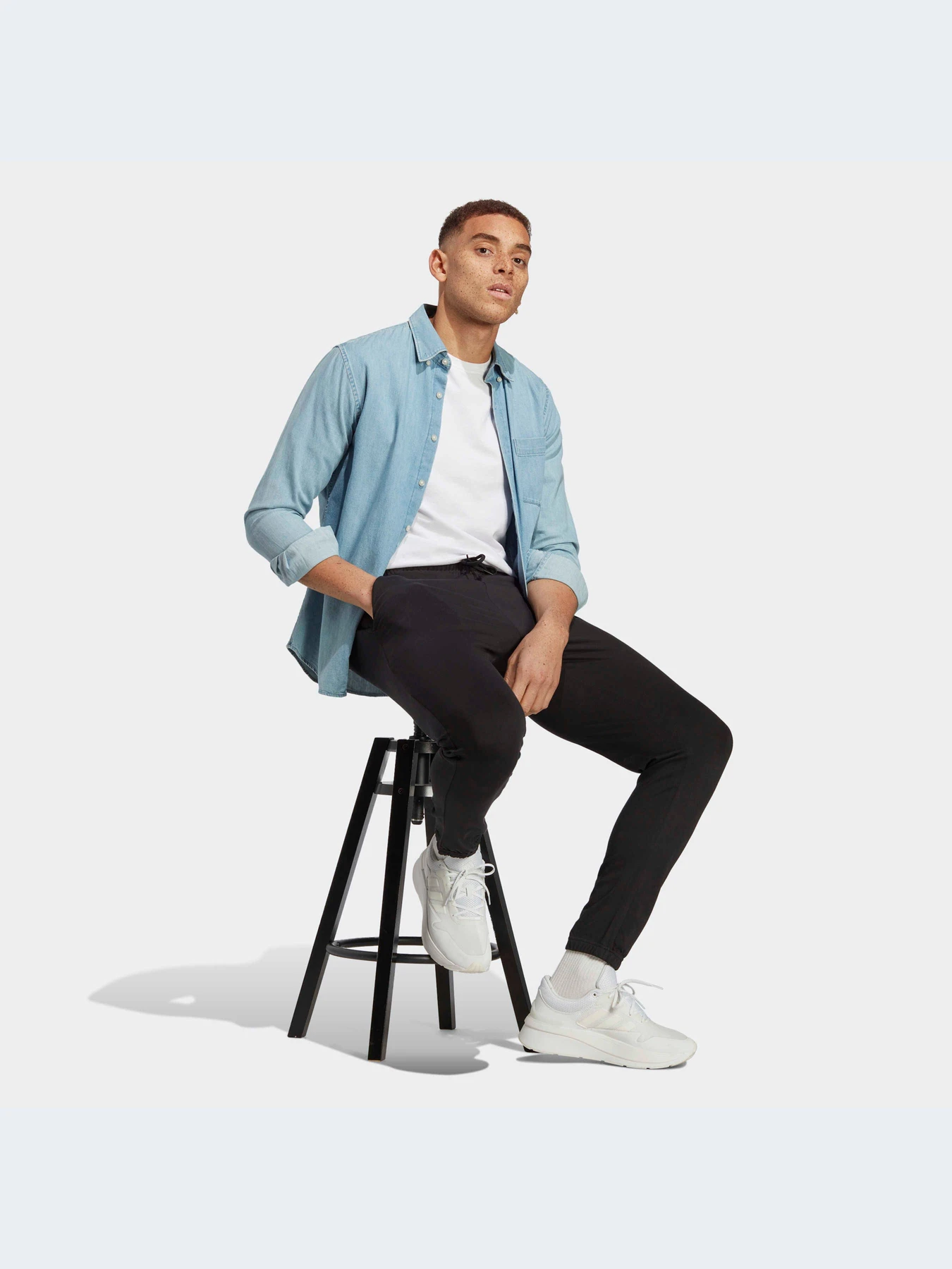 Брюки Adidas модель IC0055-KZ Брюки Adidas модель IC0055-KZ Фото