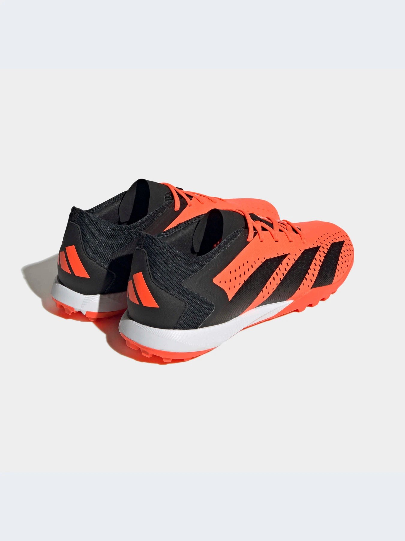 Кроссовки Adidas Predator модель GW4641-KZ Кроссовки Adidas Predator модель GW4641-KZ Фото