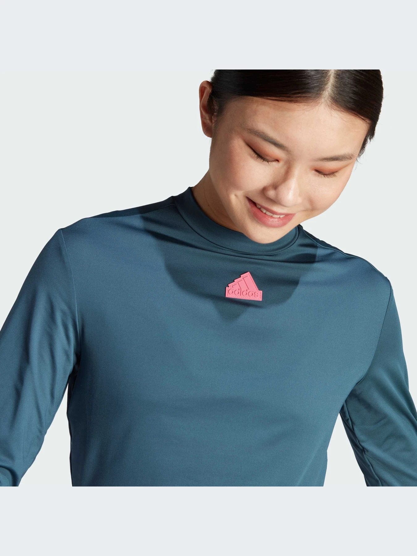 Худи и свитшоты Adidas Icons модель IU3073-KZ Худи и свитшоты Adidas Icons модель IU3073-KZ Фото