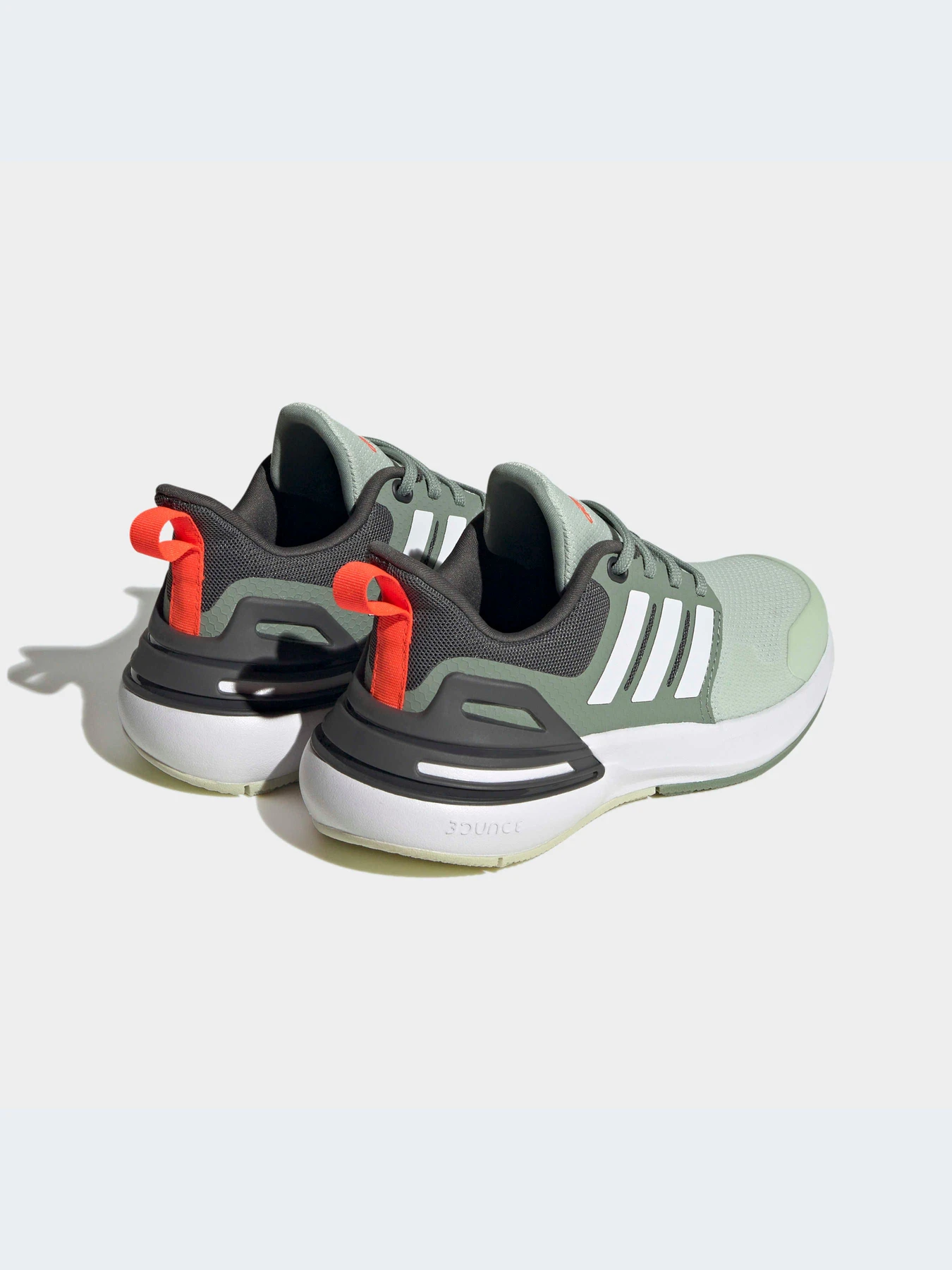 Кроссовки Adidas модель HP6128-KZ Кроссовки Adidas модель HP6128-KZ Фото