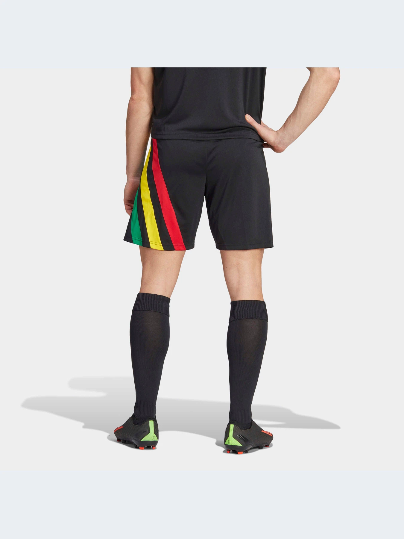 Шорты Adidas модель IK5736-KZ Шорты Adidas модель IK5736-KZ Фото