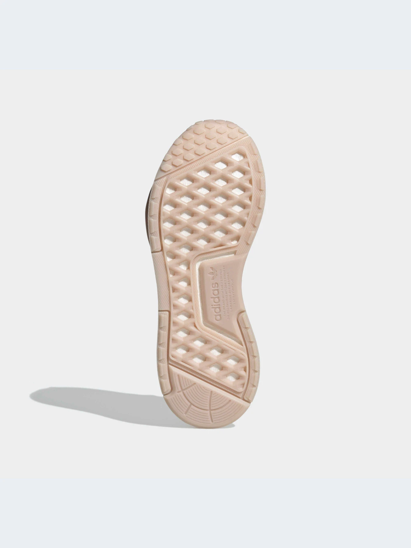 Кроссовки Adidas NMD модель HQ4275-KZ Кроссовки Adidas NMD модель HQ4275-KZ Фото