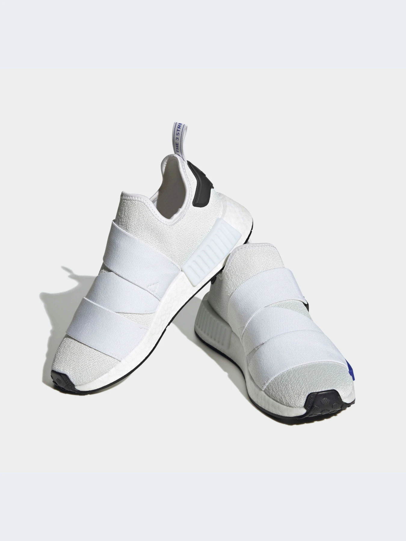 Кроссовки Adidas NMD модель HQ4245-KZ Кроссовки Adidas NMD модель HQ4245-KZ Фото