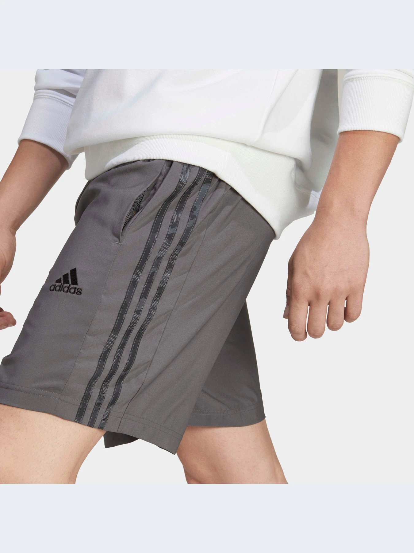 Шорты Adidas модель IC1494-KZ Шорты Adidas модель IC1494-KZ Фото