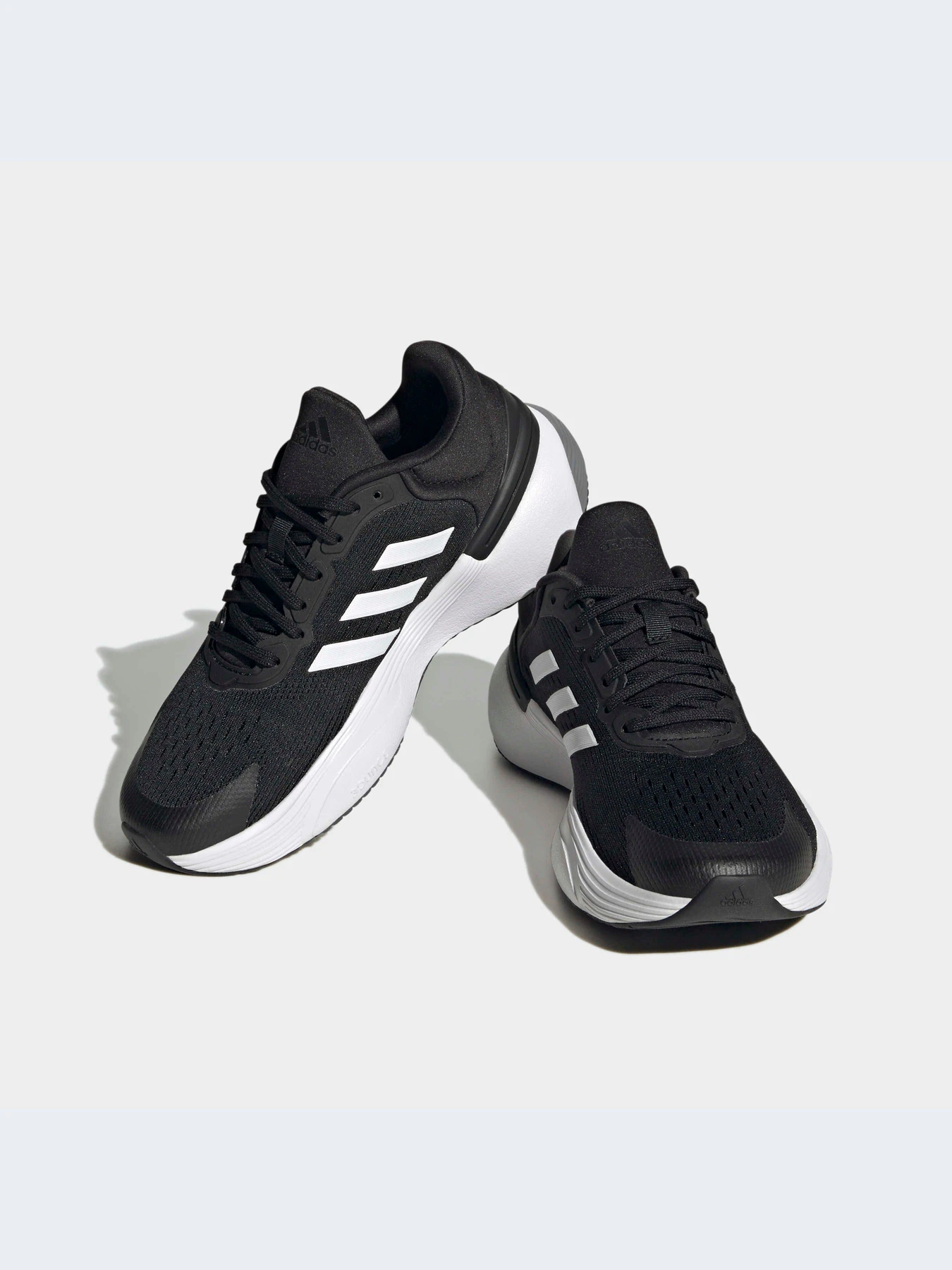 Кроссовки Adidas модель HQ1331-KZ Кроссовки Adidas модель HQ1331-KZ Фото