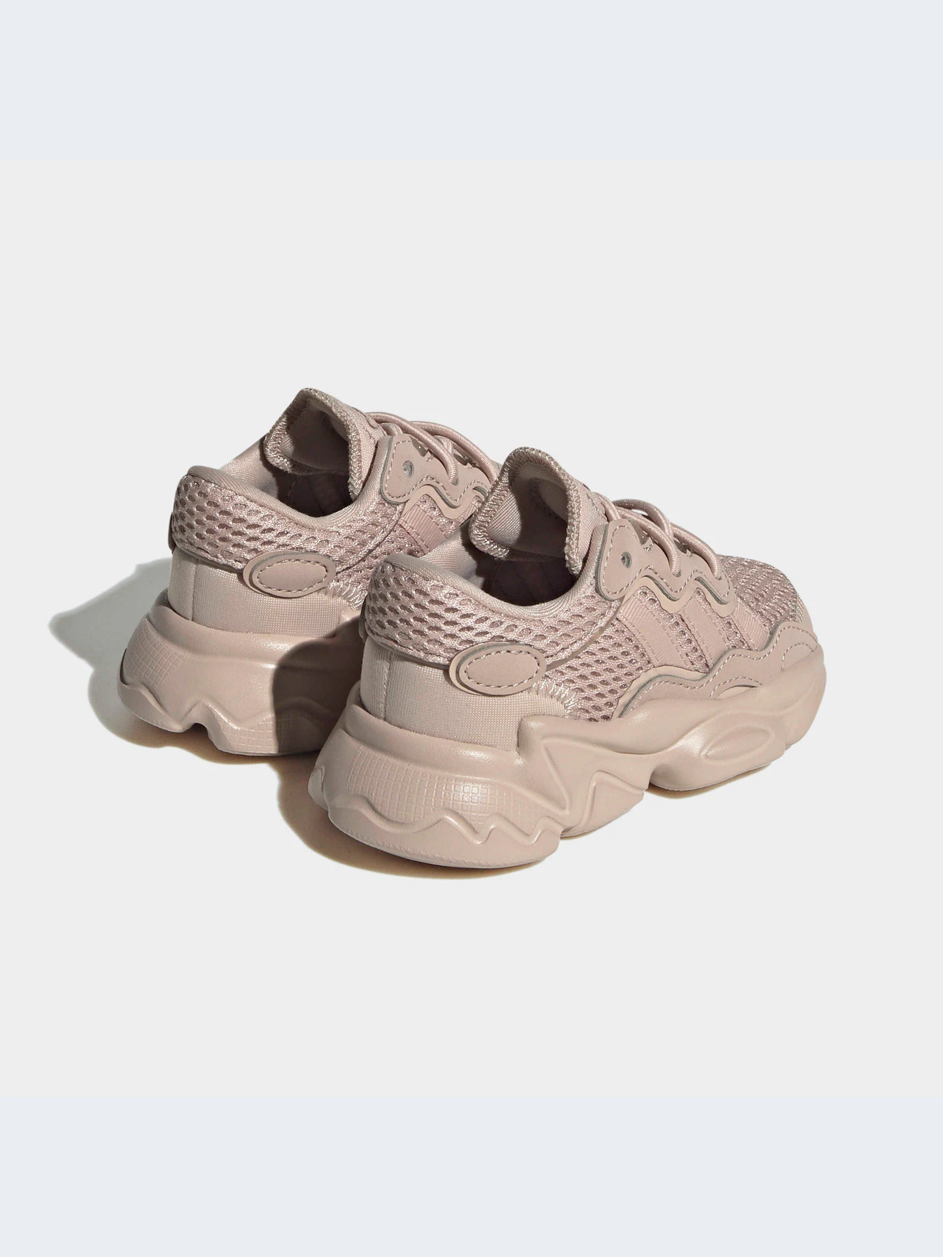 Кроссовки Adidas Ozweego модель HQ1623-KZ Кроссовки Adidas Ozweego модель HQ1623-KZ Фото
