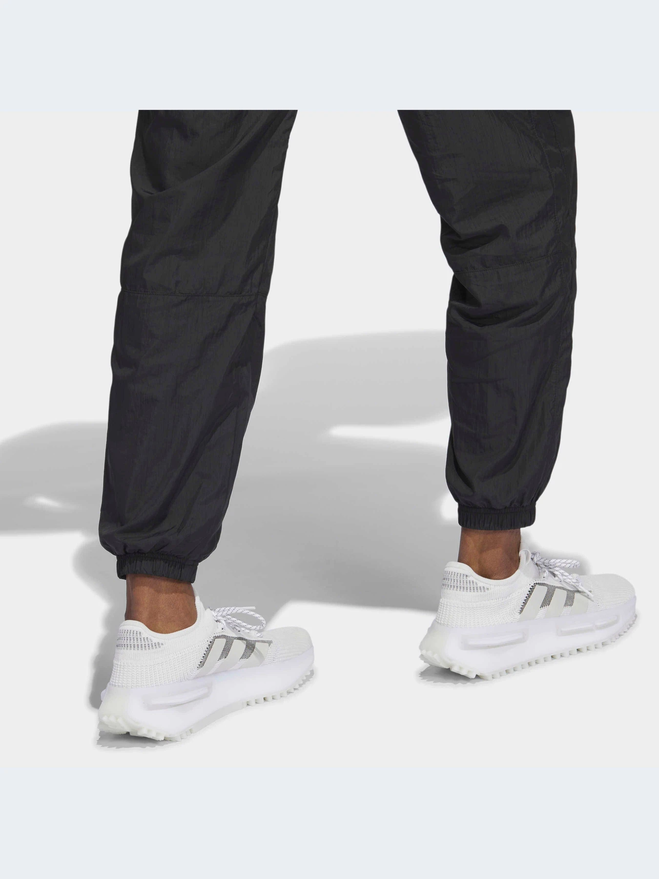 Брюки Adidas модель HR8674-KZ Брюки Adidas модель HR8674-KZ Фото