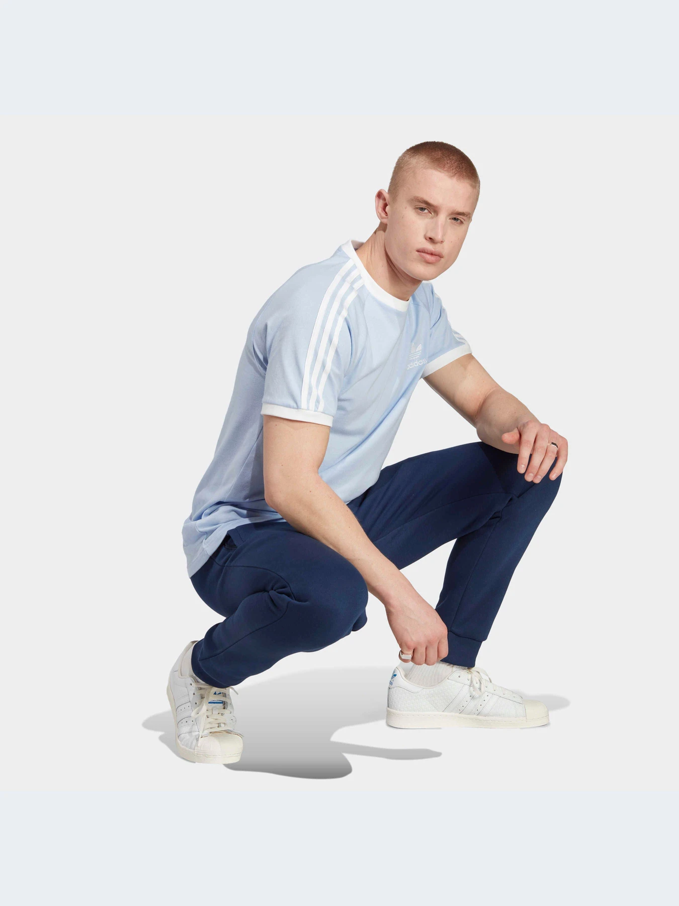 Футболки и поло Adidas Adicolor модель IA4844-KZ Футболки и поло Adidas Adicolor модель IA4844-KZ Фото