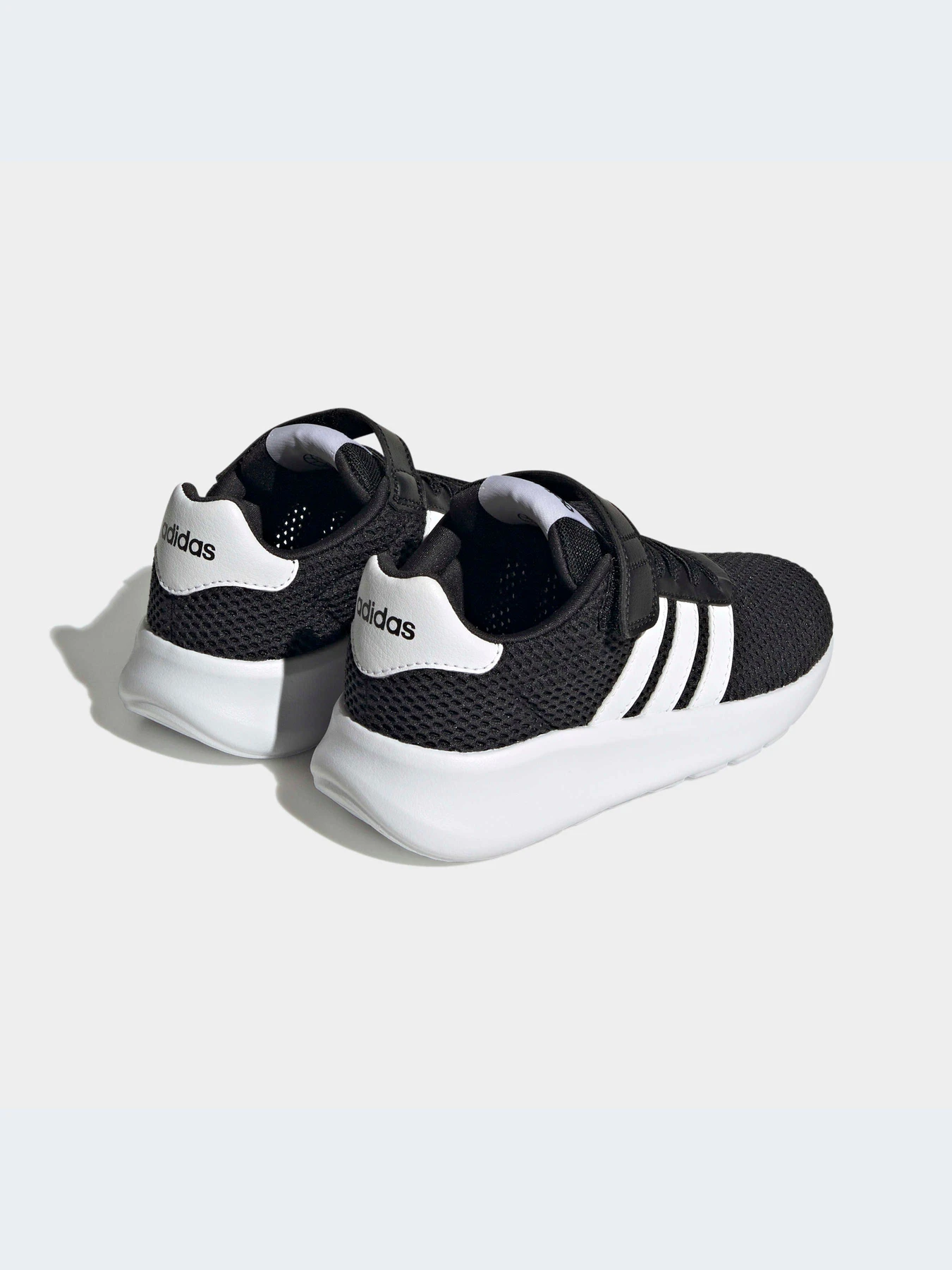 Кроссовки Adidas модель HQ3763-KZ Кроссовки Adidas модель HQ3763-KZ Фото