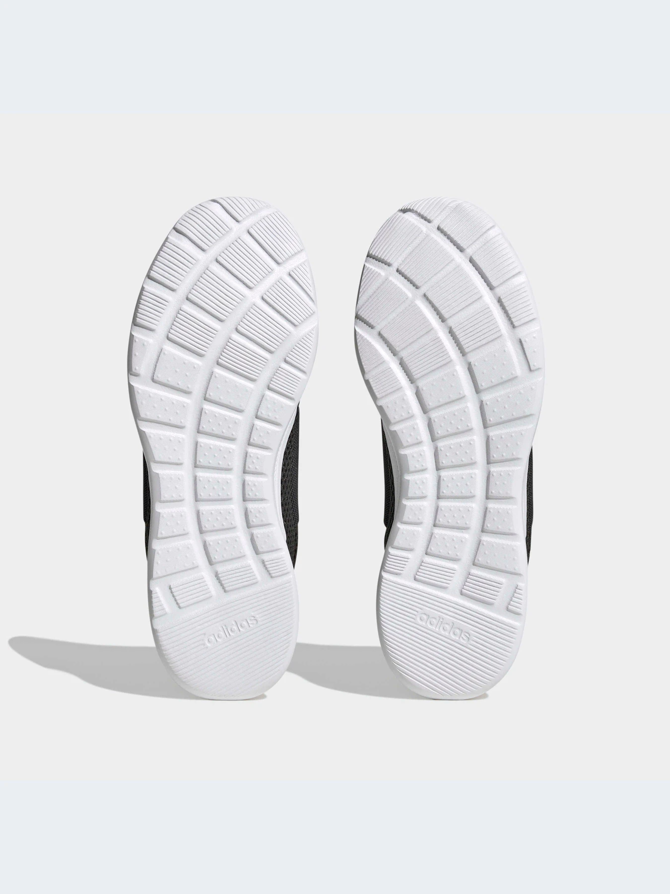 Кроссовки Adidas модель HR0353-KZ Кроссовки Adidas модель HR0353-KZ Фото
