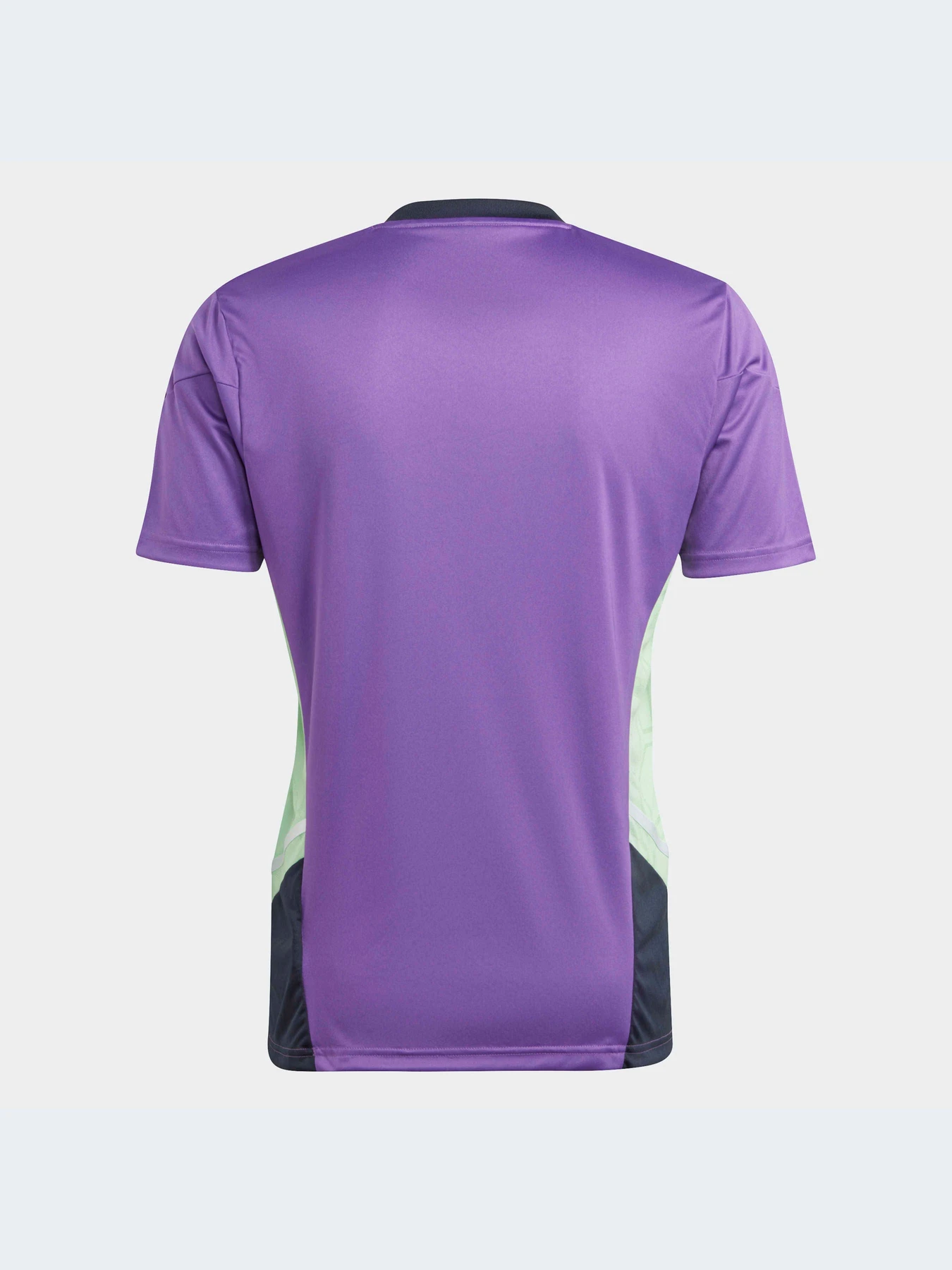 Футболки и поло Adidas модель HT8809-KZ Футболки и поло Adidas модель HT8809-KZ Фото