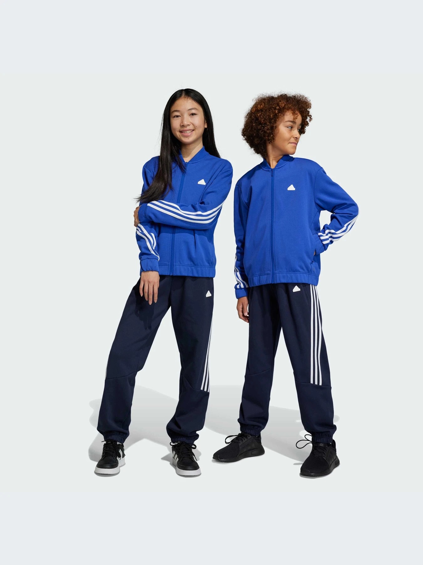 Костюмы Adidas модель HR6292-KZ Костюмы Adidas модель HR6292-KZ Фото