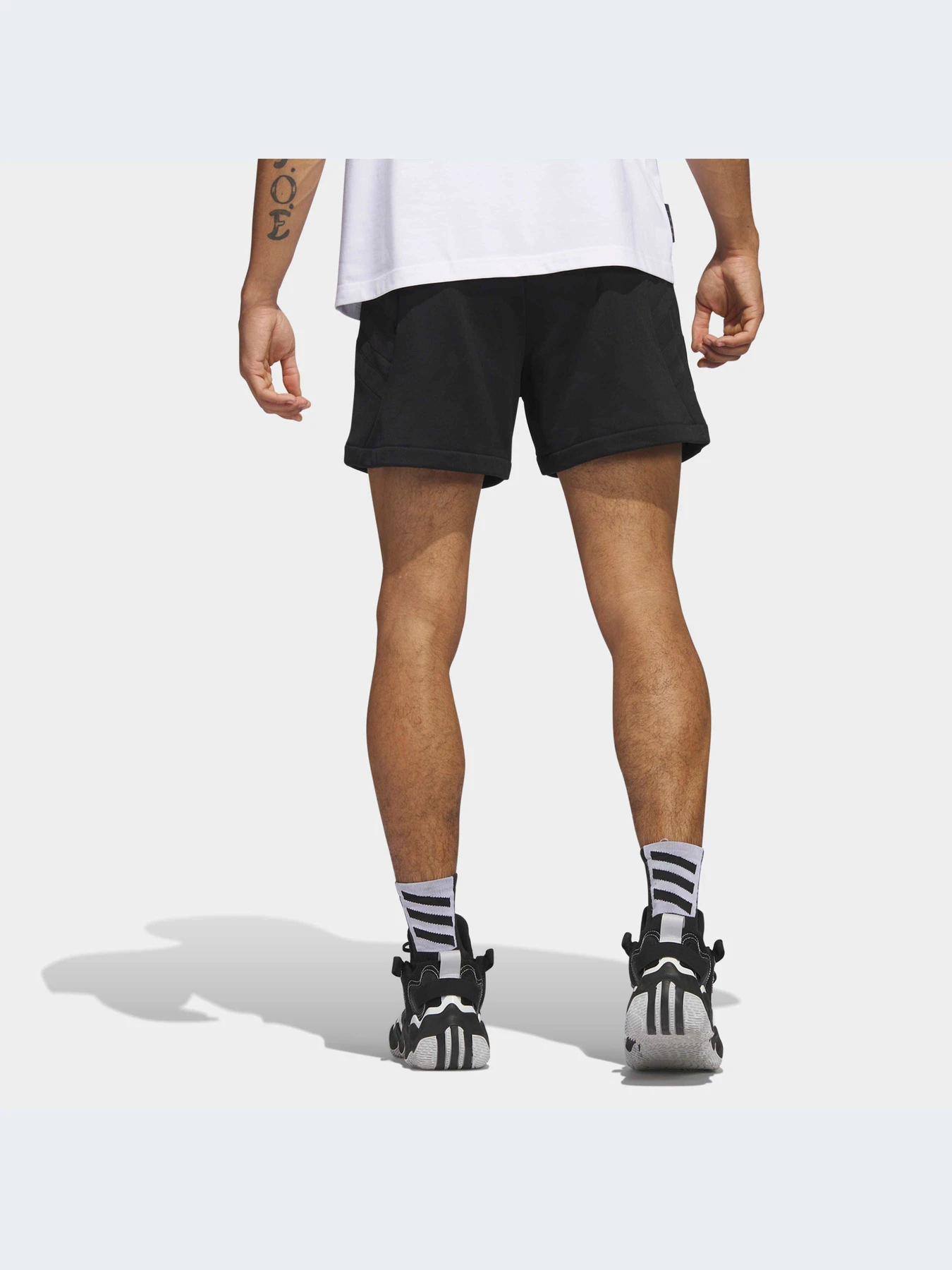 Шорты Adidas модель HY2753-KZ Шорты Adidas модель HY2753-KZ Фото