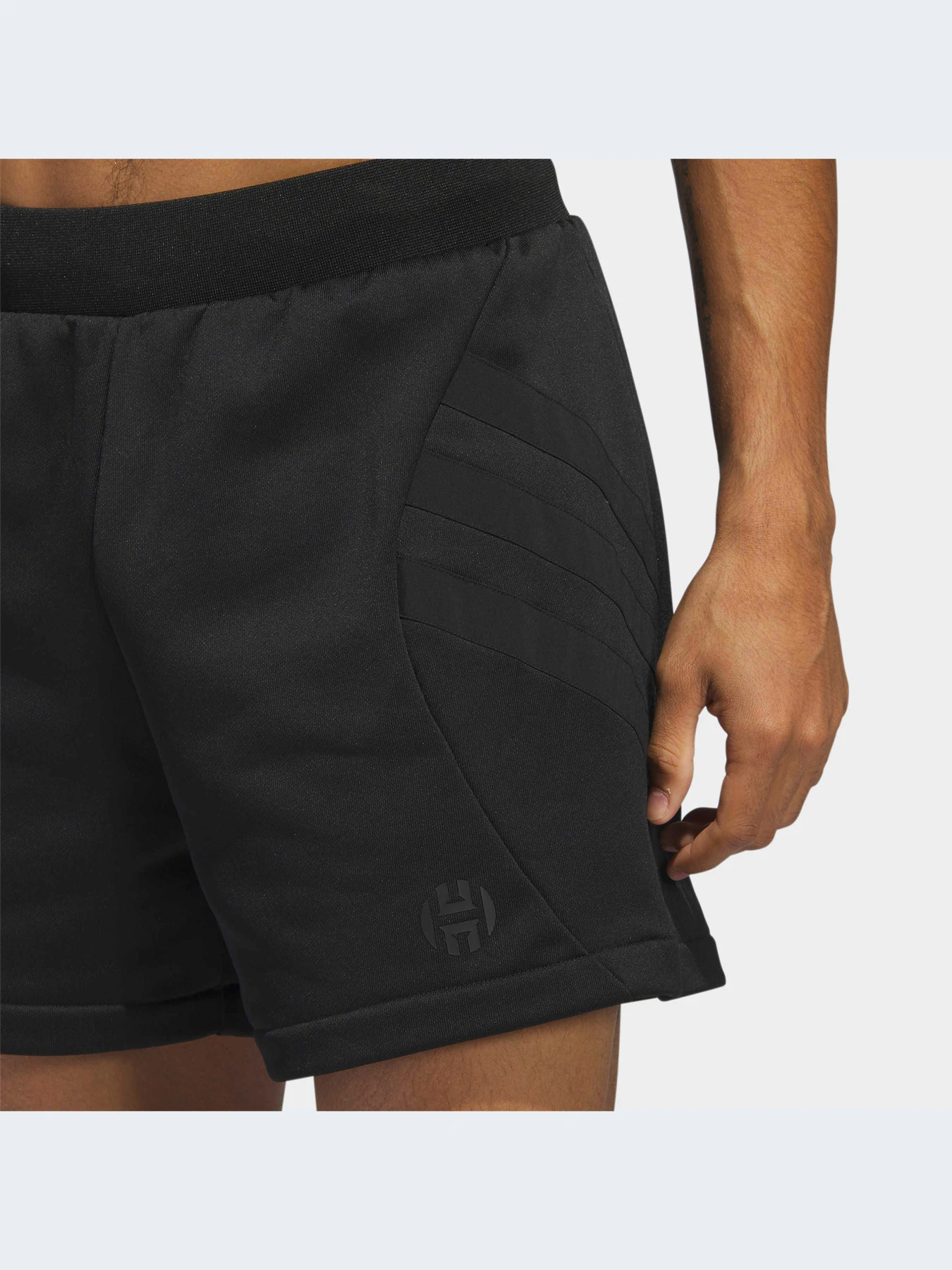 Шорты Adidas модель HY2753-KZ Шорты Adidas модель HY2753-KZ Фото