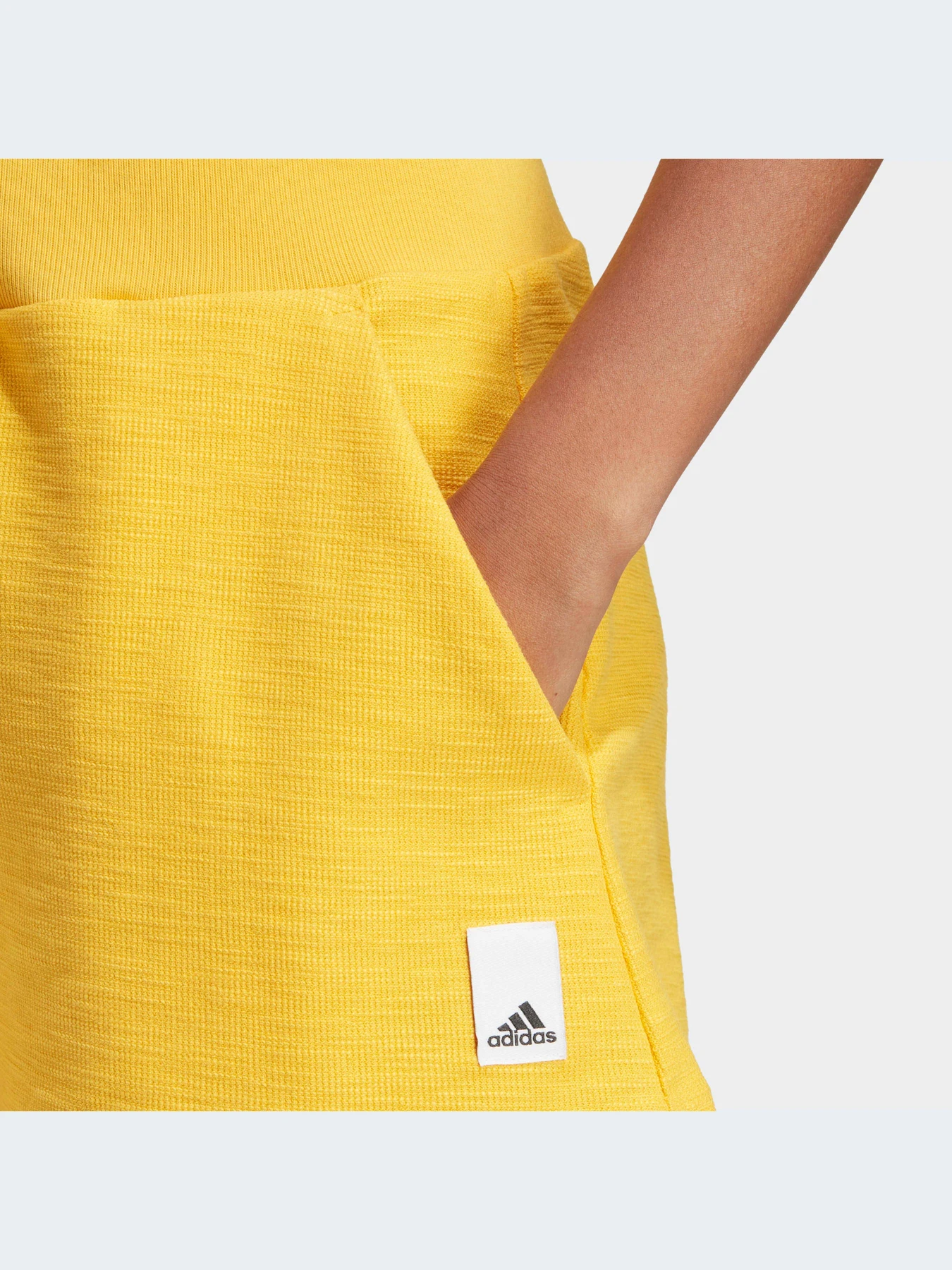 Шорты Adidas модель HZ1603-KZ Шорты Adidas модель HZ1603-KZ Фото