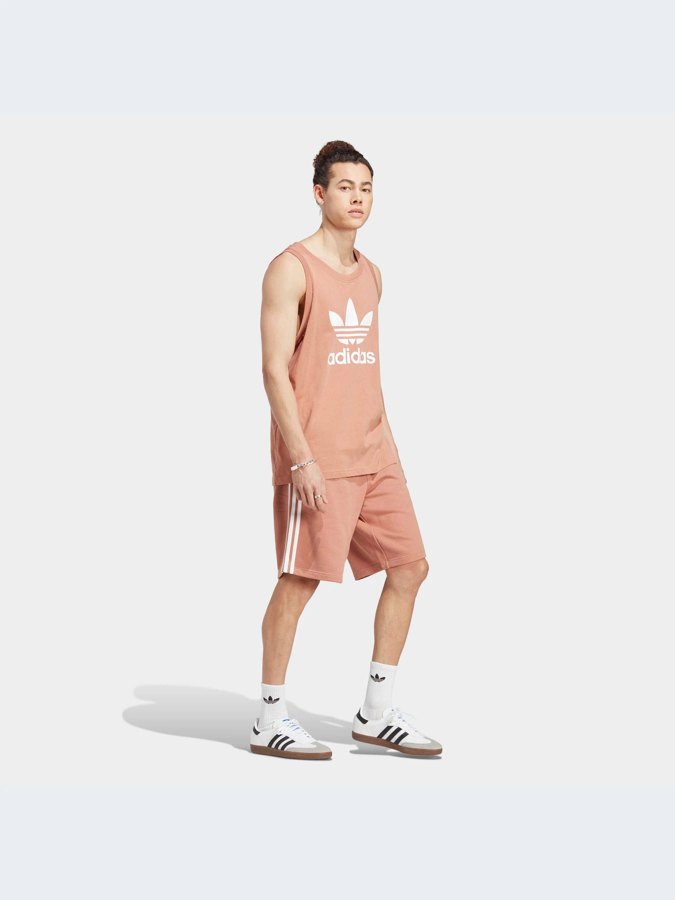 Шорты Adidas Adicolor модель IA6353-KZ Шорты Adidas Adicolor модель IA6353-KZ Фото