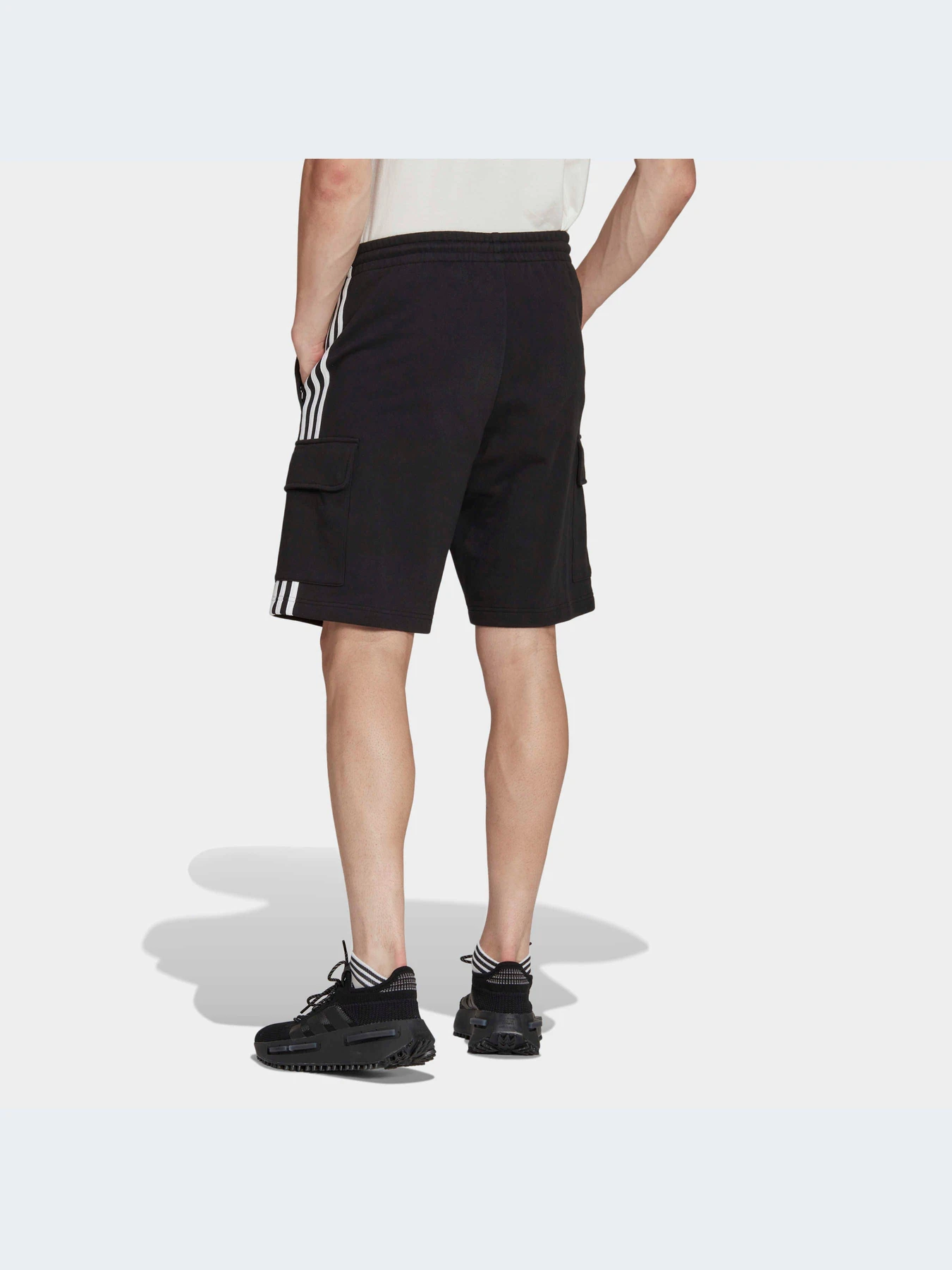 Шорты Adidas Adicolor модель IA6334-KZ Шорты Adidas Adicolor модель IA6334-KZ Фото