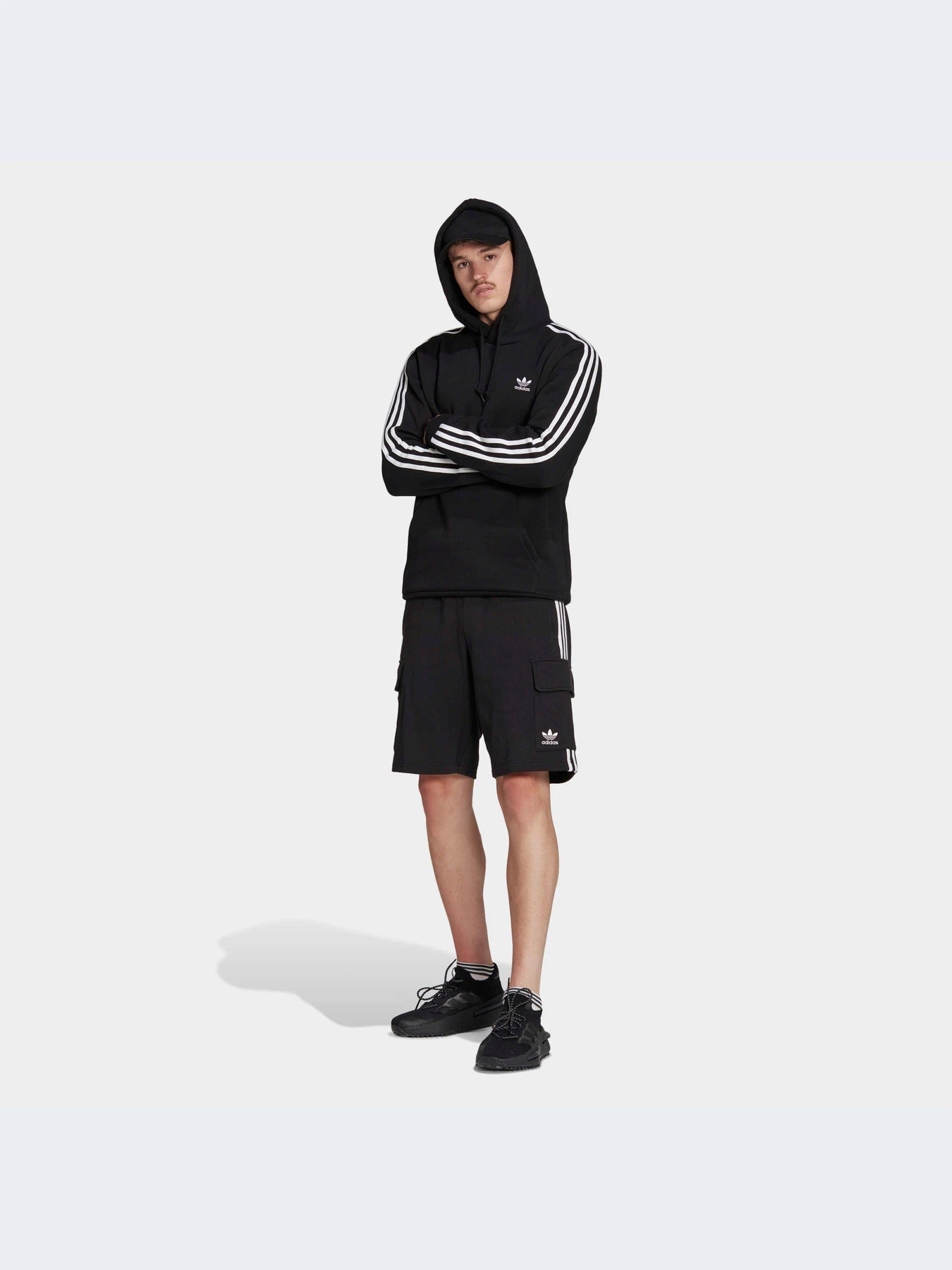 Шорты Adidas Adicolor модель IA6334-KZ Шорты Adidas Adicolor модель IA6334-KZ Фото