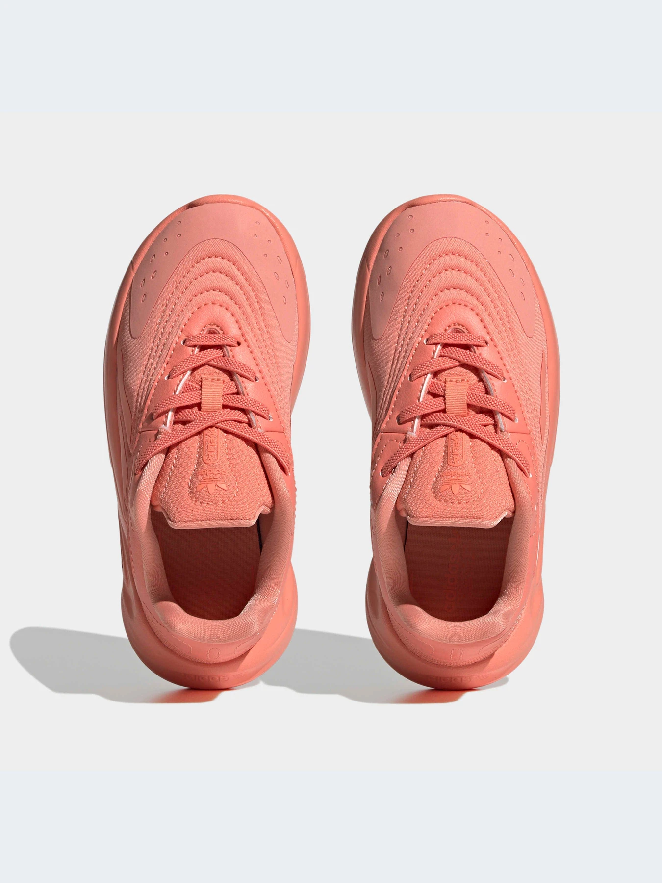Кроссовки Adidas Ozweego модель HQ1614-KZ Кроссовки Adidas Ozweego модель HQ1614-KZ Фото