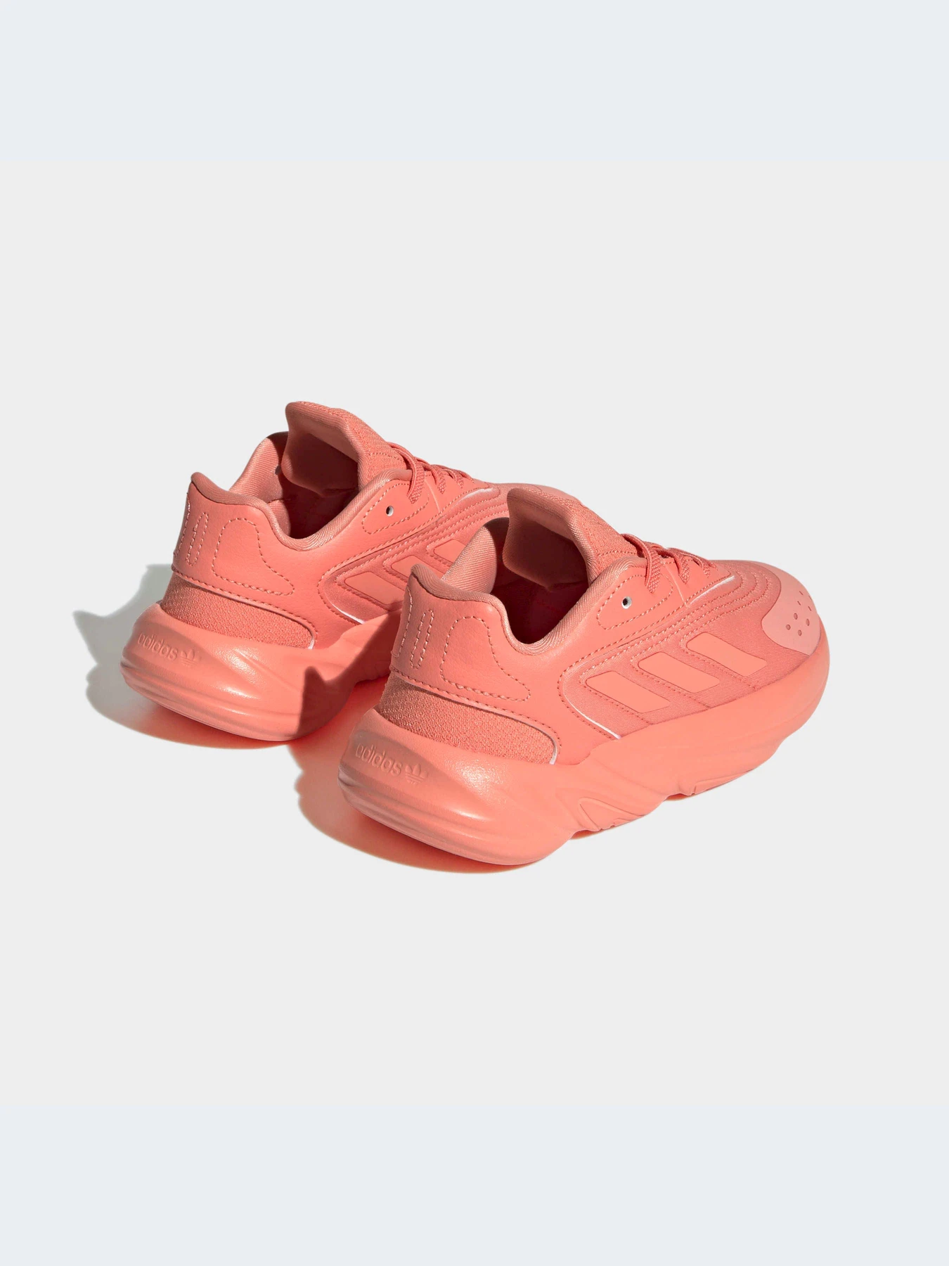 Кроссовки Adidas Ozweego модель HQ1614-KZ Кроссовки Adidas Ozweego модель HQ1614-KZ Фото