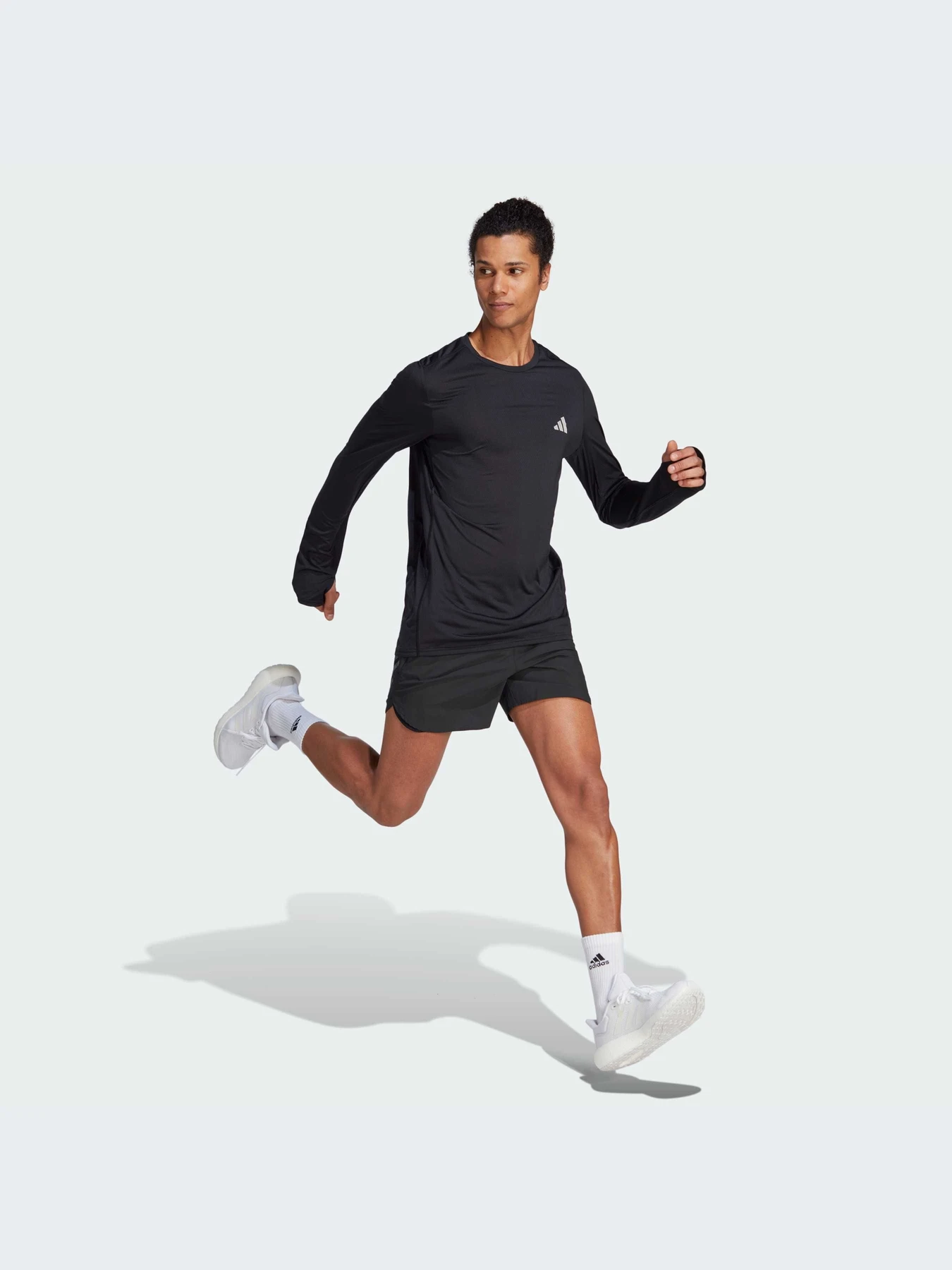 Худи и свитшоты Adidas модель IL2289-KZ Худи и свитшоты Adidas модель IL2289-KZ Фото
