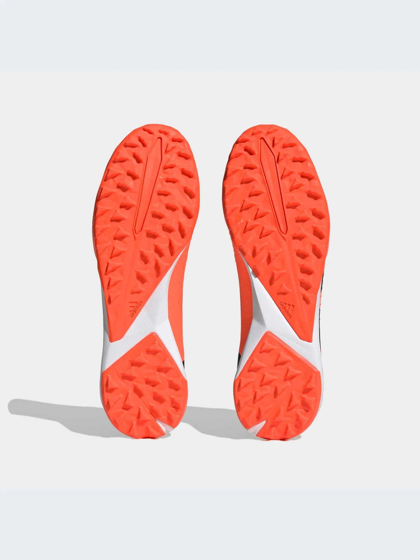 Кроссовки Adidas Predator модель GW4638-KZ Кроссовки Adidas Predator модель GW4638-KZ Фото