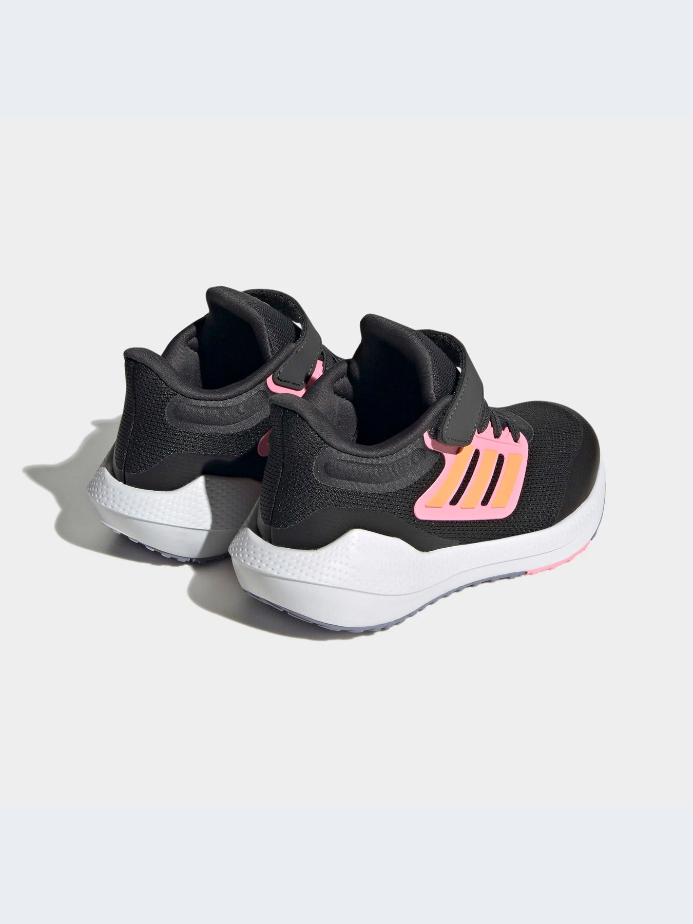 Кроссовки Adidas модель H03685-KZ Кроссовки Adidas модель H03685-KZ Фото