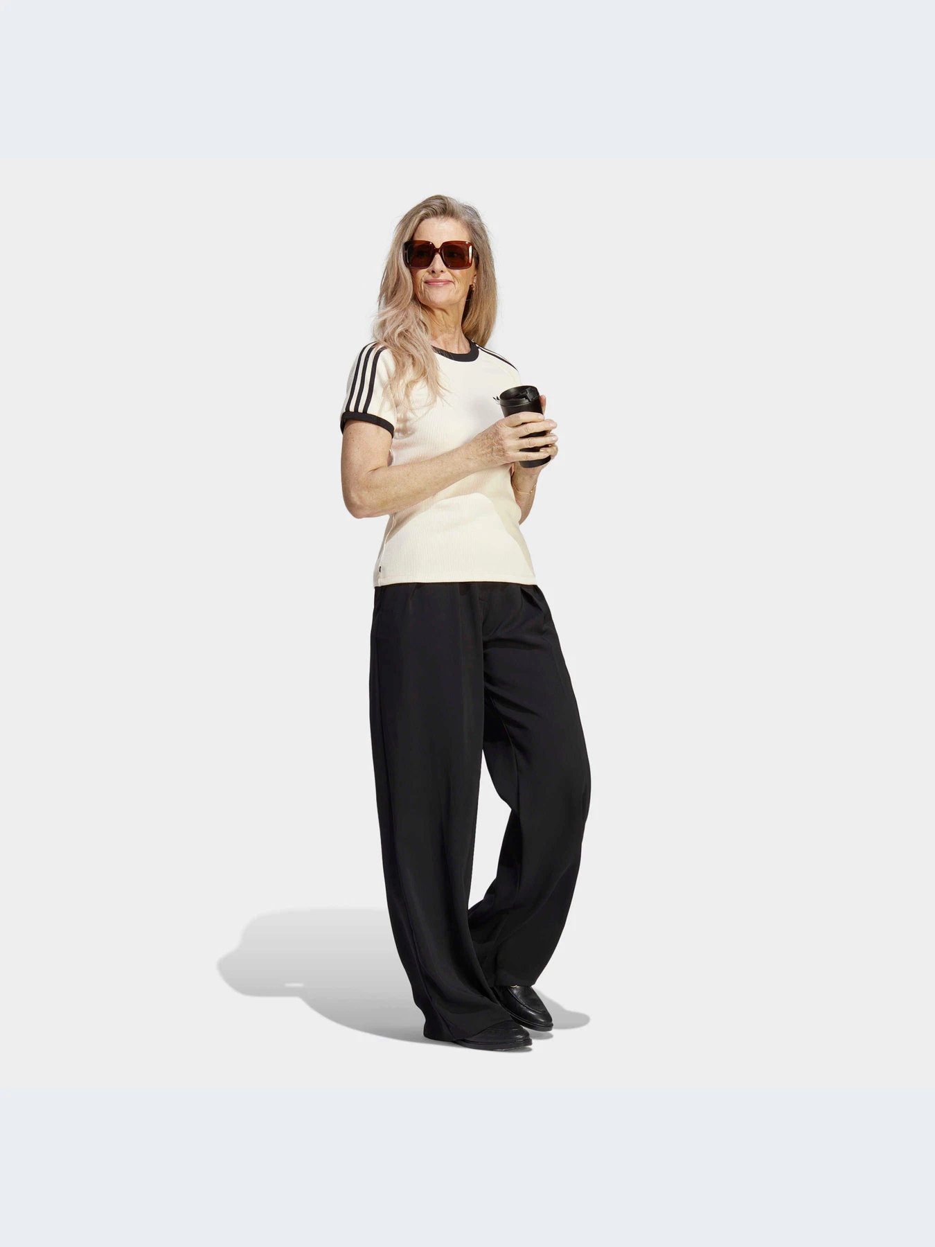 Футболки и поло Adidas Adicolor модель IC5463-KZ Футболки и поло Adidas Adicolor модель IC5463-KZ Фото