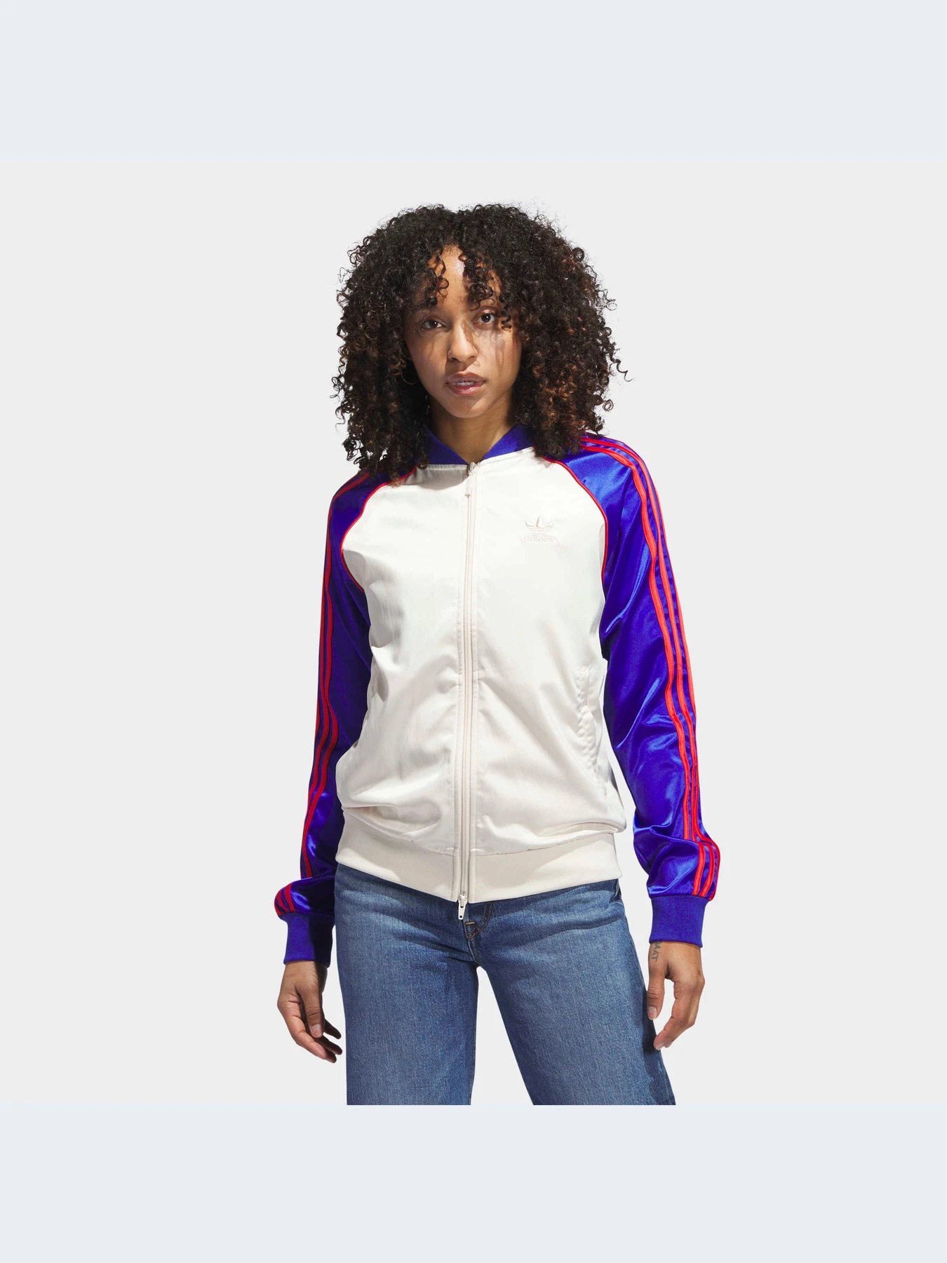Худи и свитшоты Adidas Adicolor модель IC5226-KZ Худи и свитшоты Adidas Adicolor модель IC5226-KZ Фото