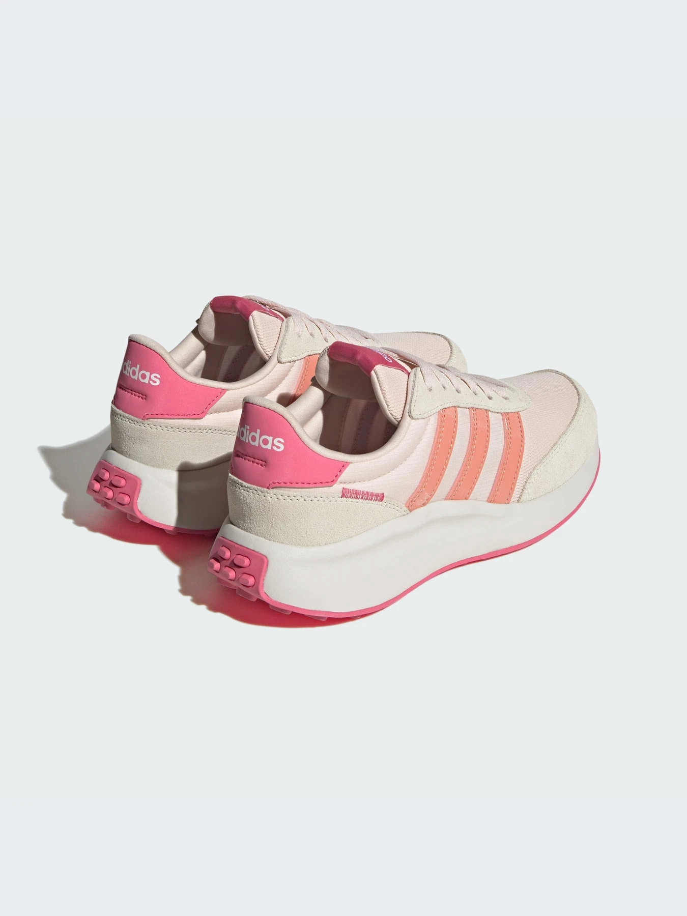 Кроссовки Adidas модель ID1912-KZ Кроссовки Adidas модель ID1912-KZ Фото