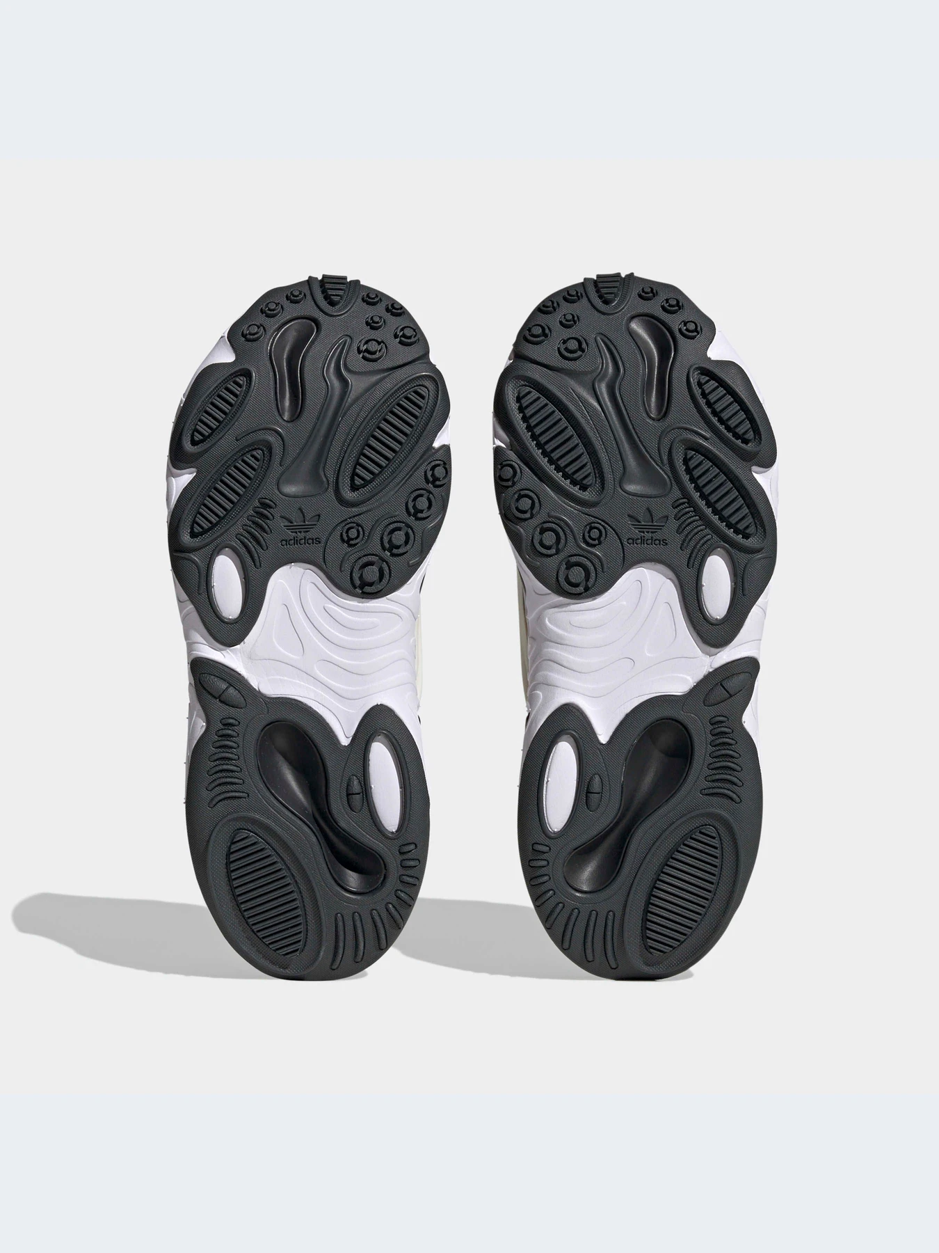 Кроссовки Adidas Ozweego модель HQ1640-KZ Кроссовки Adidas Ozweego модель HQ1640-KZ Фото
