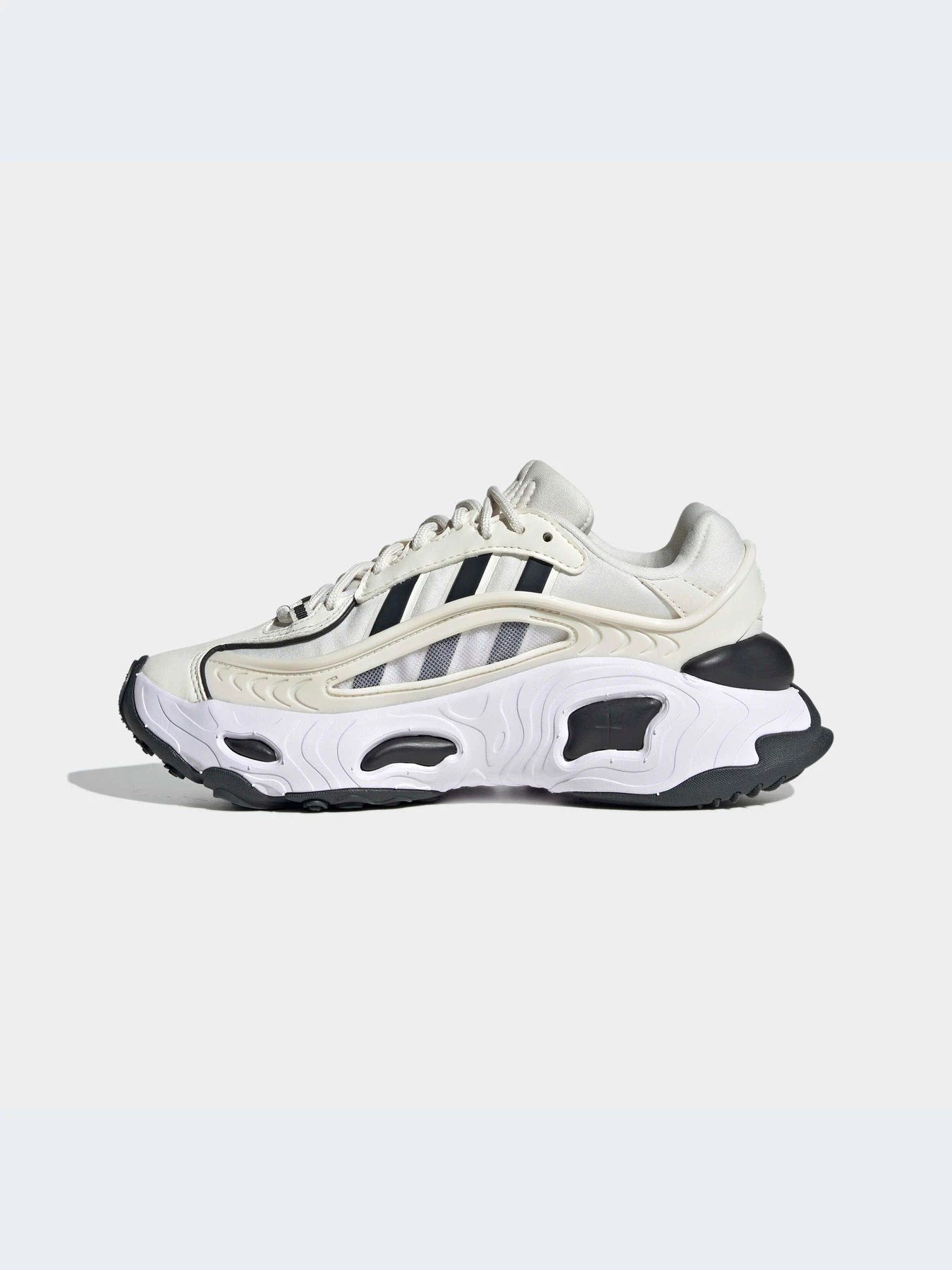 Кроссовки Adidas Ozweego модель HQ1640-KZ Кроссовки Adidas Ozweego модель HQ1640-KZ Фото