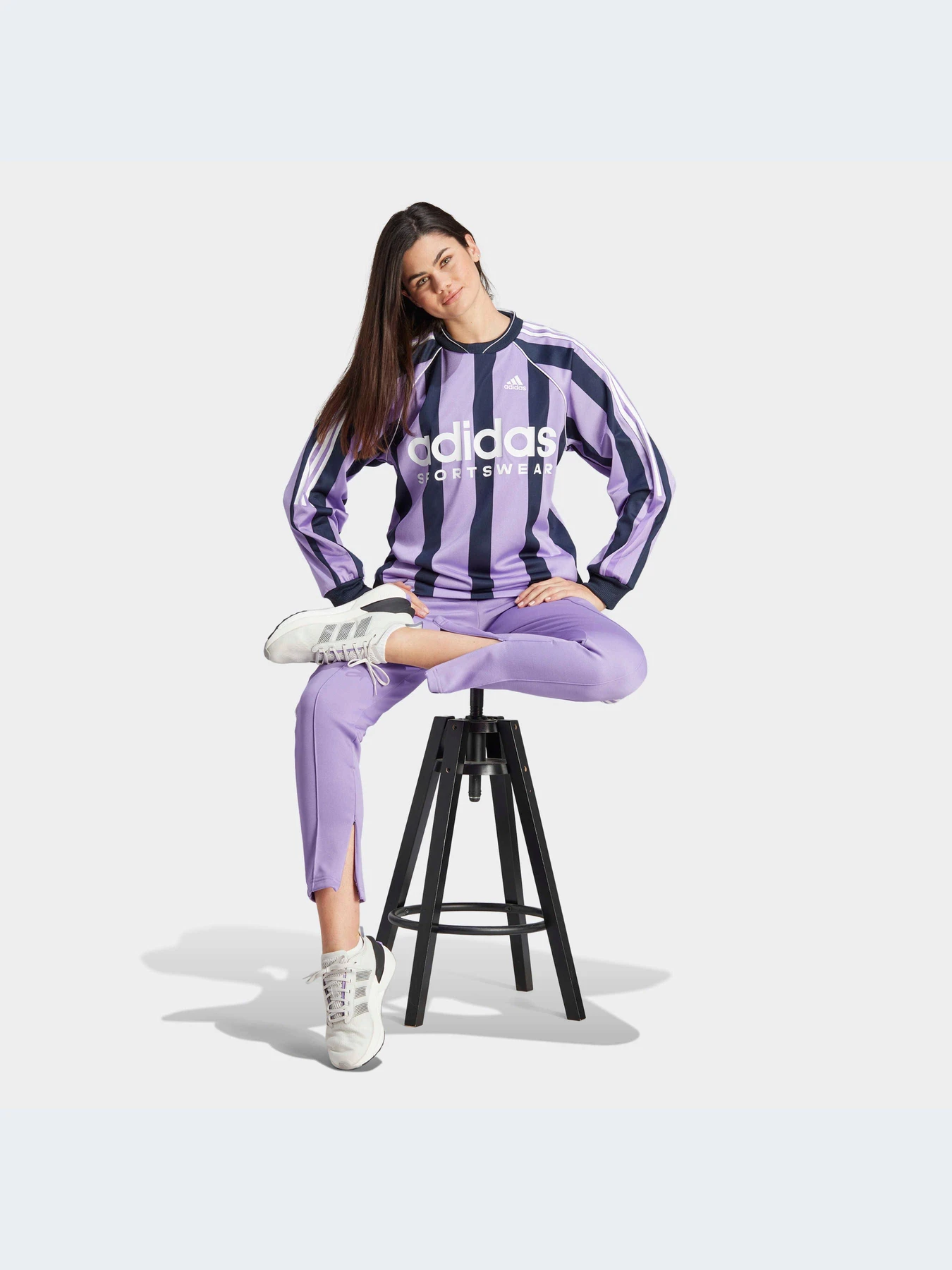 Худи и свитшоты Adidas модель IC6635-KZ Худи и свитшоты Adidas модель IC6635-KZ Фото